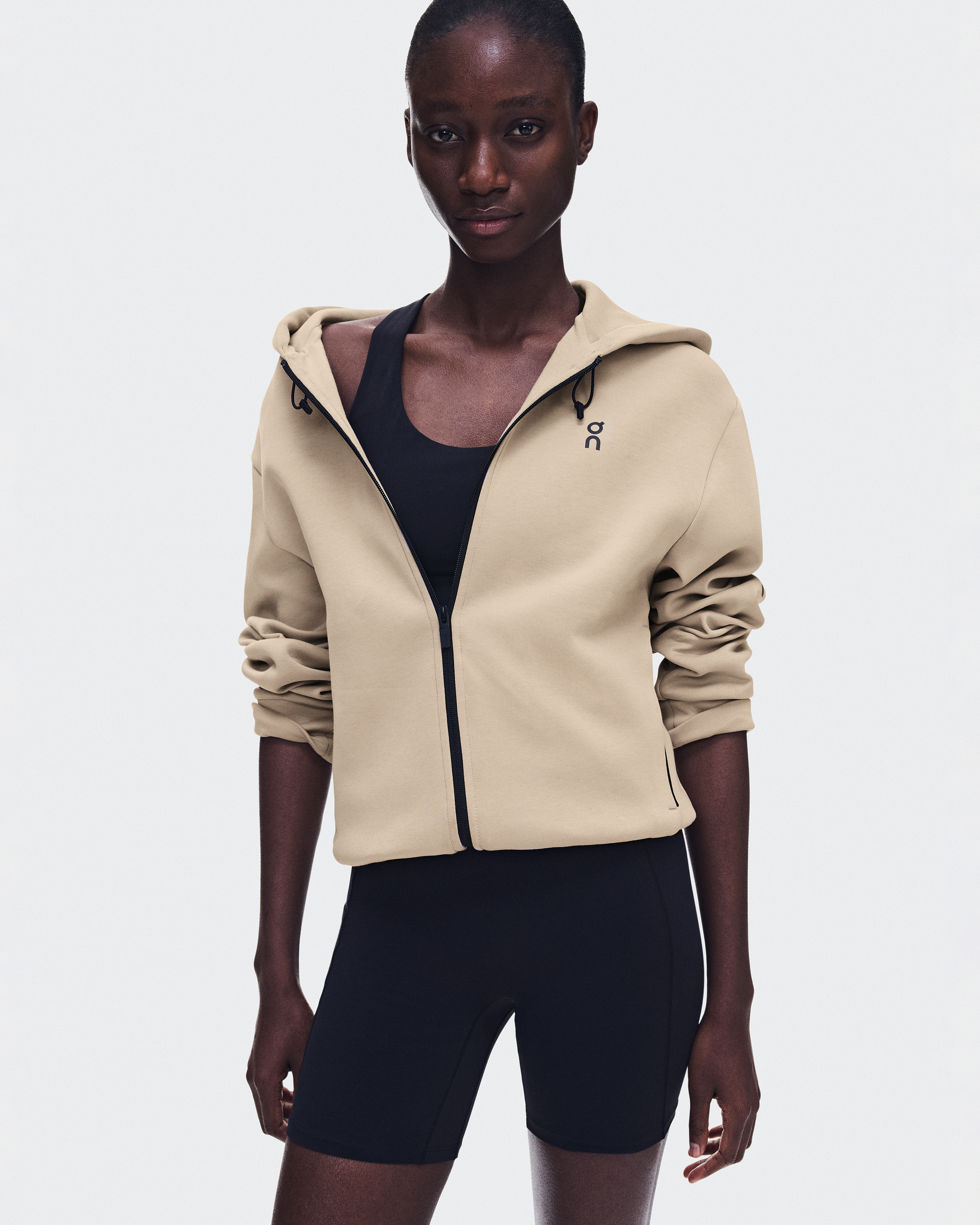Women's Focus Tech Zip Hoodie | Desert | On Andorra