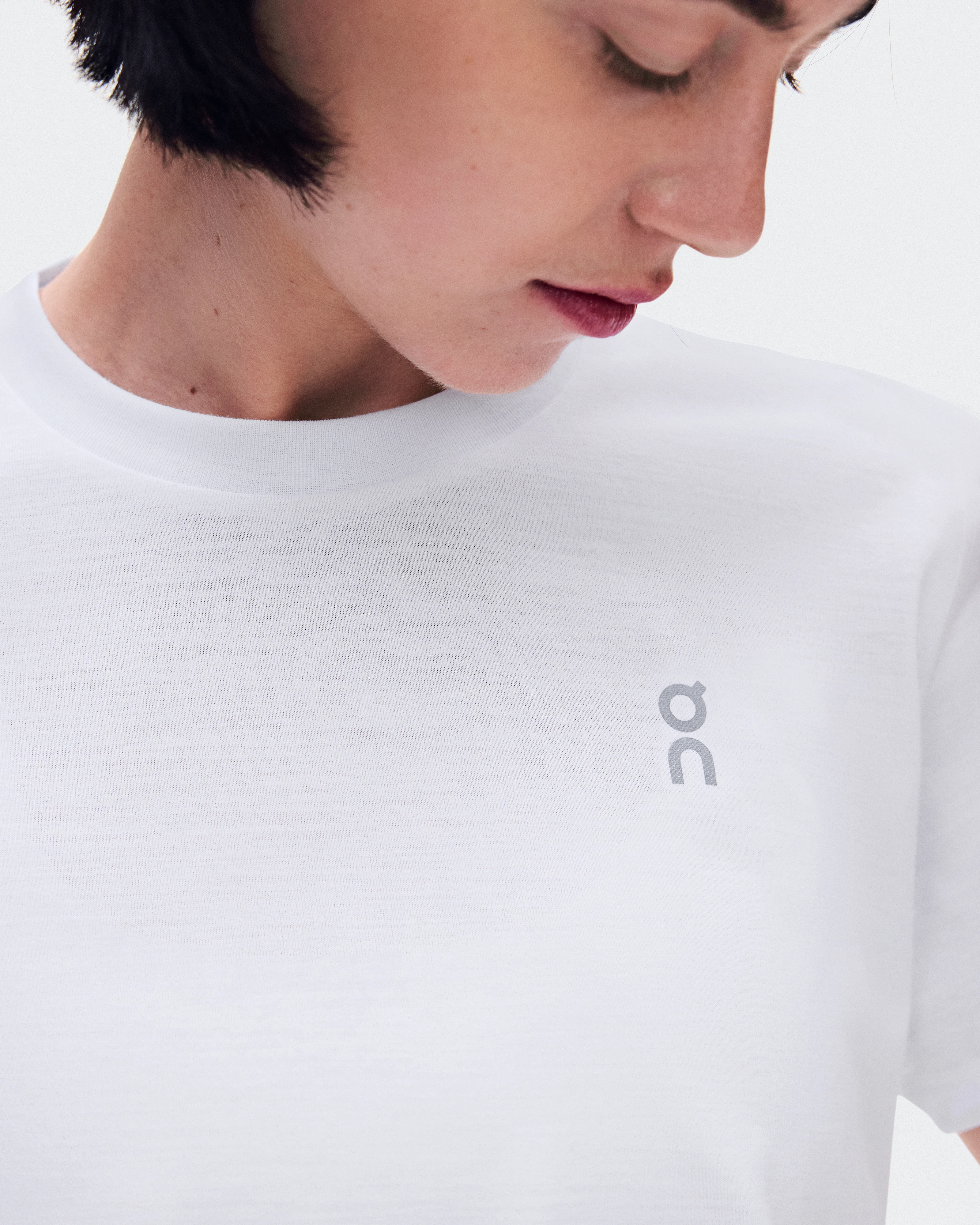 On Train-T Crop White Women Tops and t-shirts