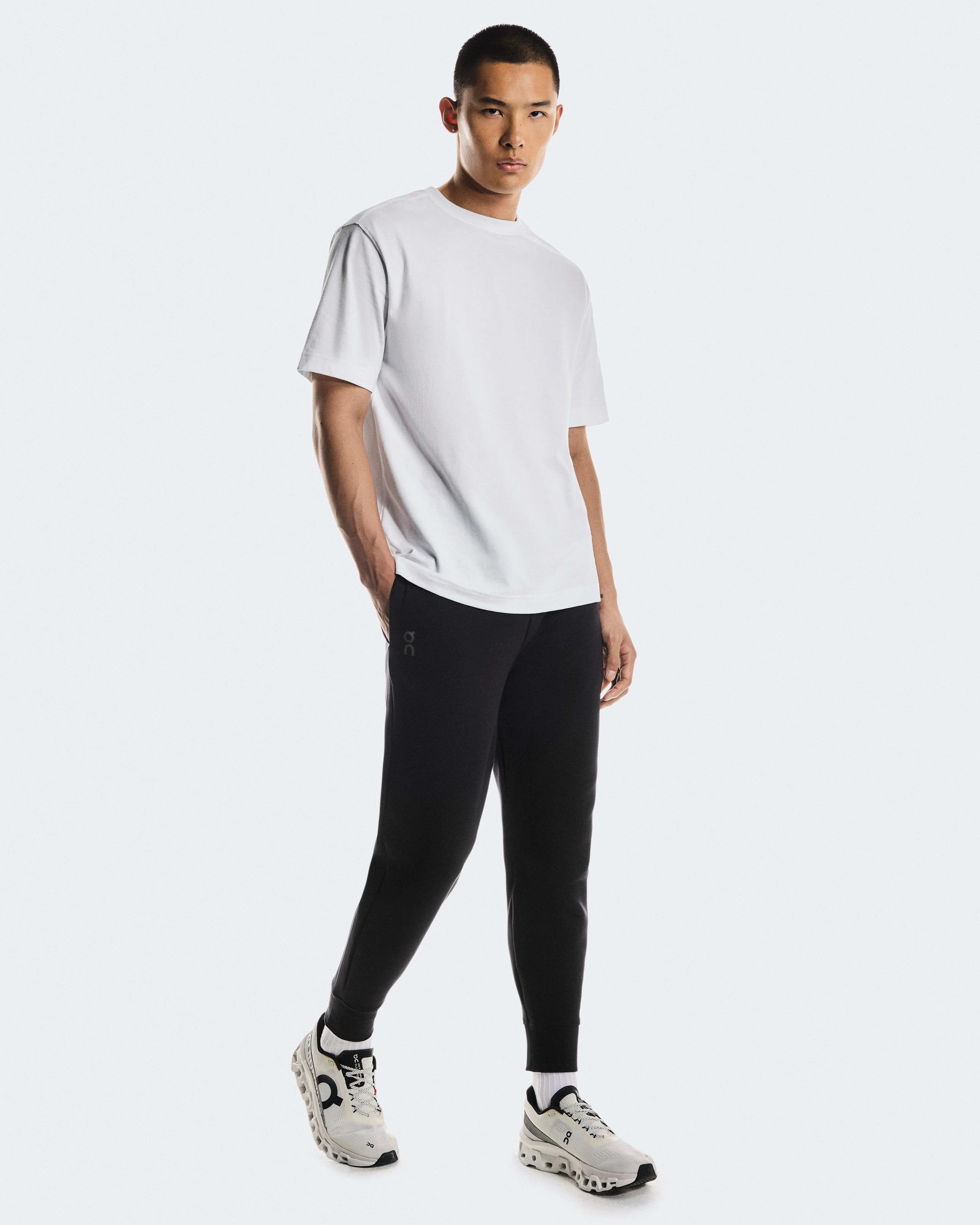 On Focus Tech Sweatpants Black Men Pants