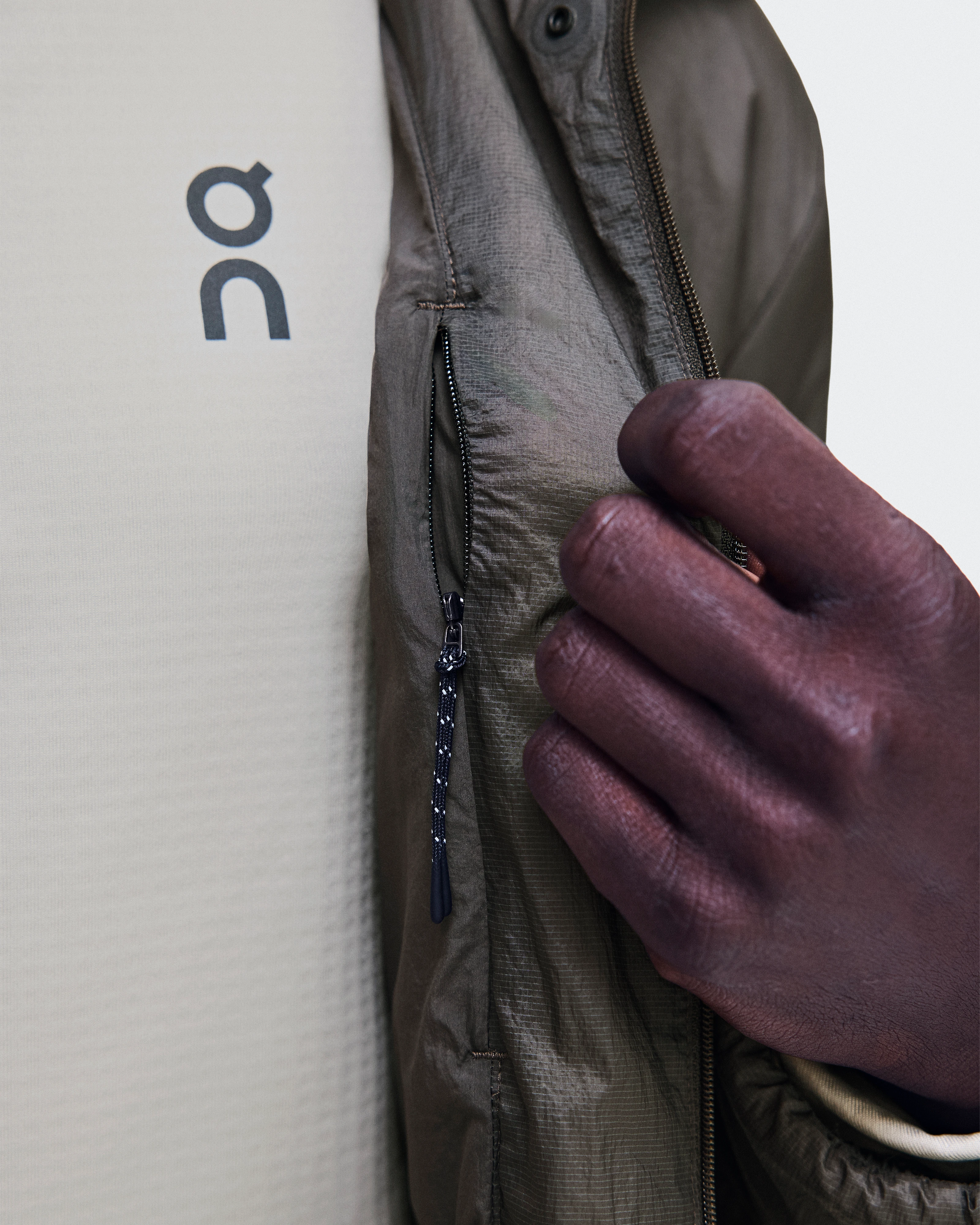 On Ascent Insulated Jacket Espresso Men Jackets