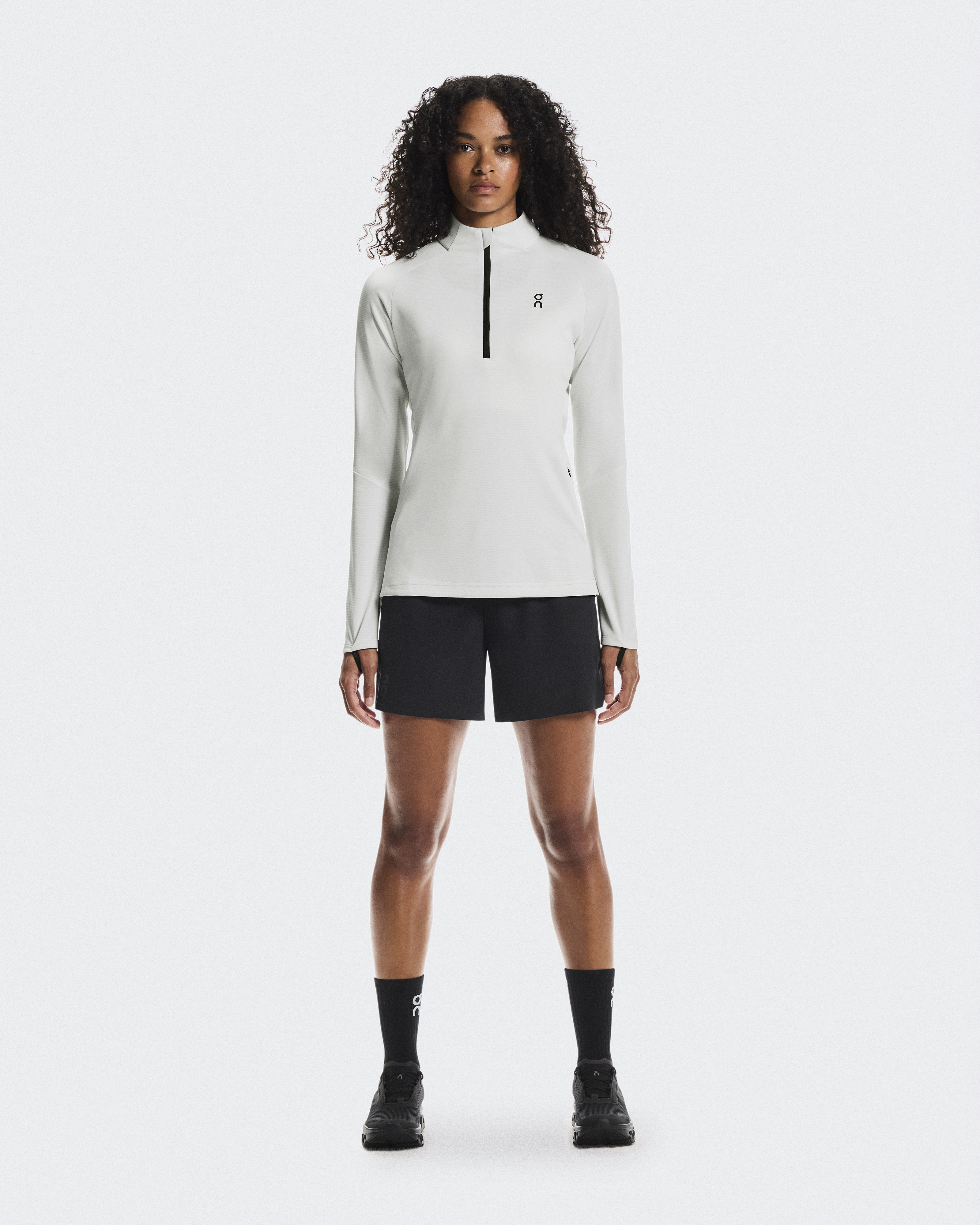 On オン Climate shirts Women's S ハーフジップ Climate Shirt: Cold Weather Women's Running Shirt | On Japan
