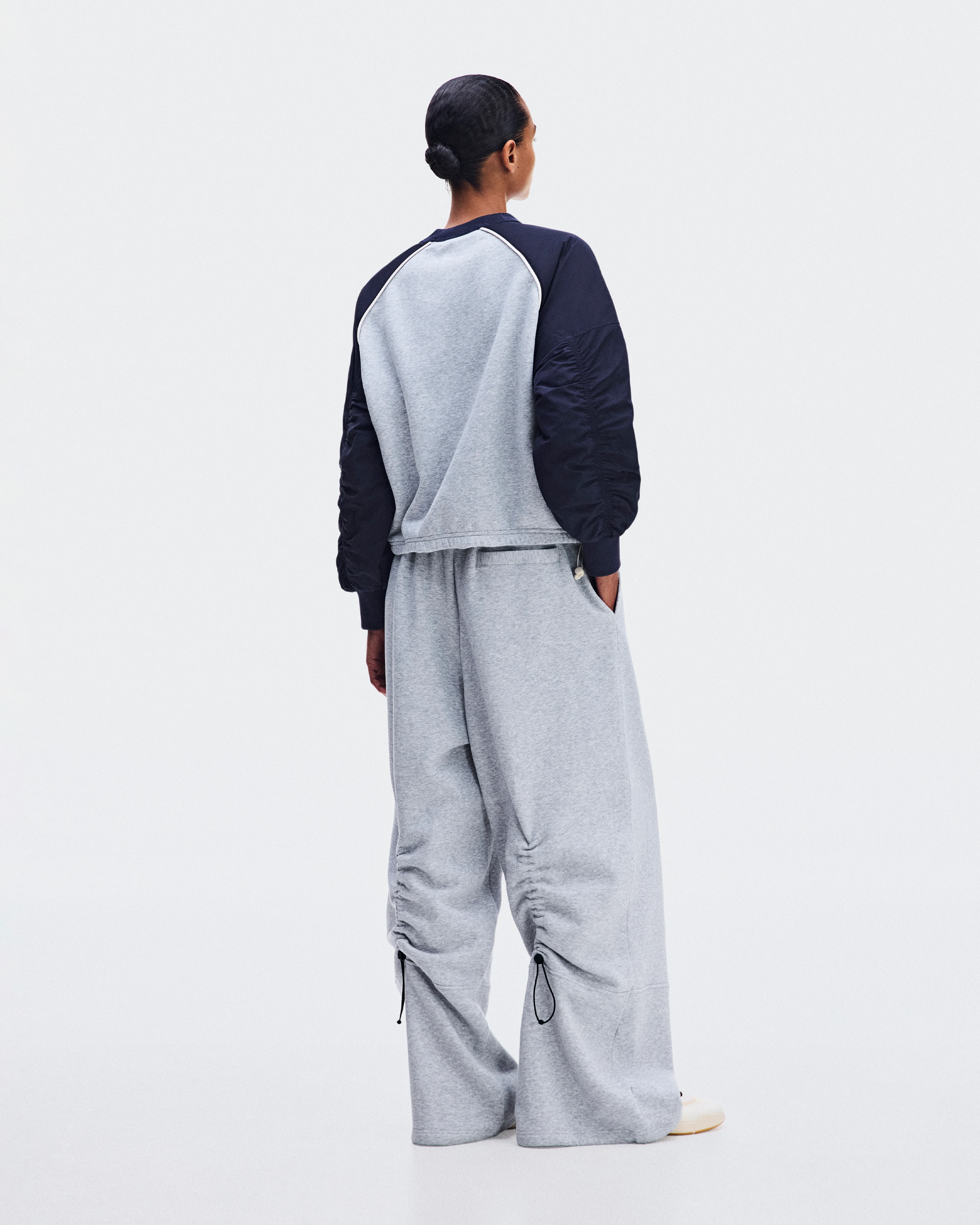 On Oversized Crewneck Inkwell & Alloy Heather Women Hoodies and sweatshirts