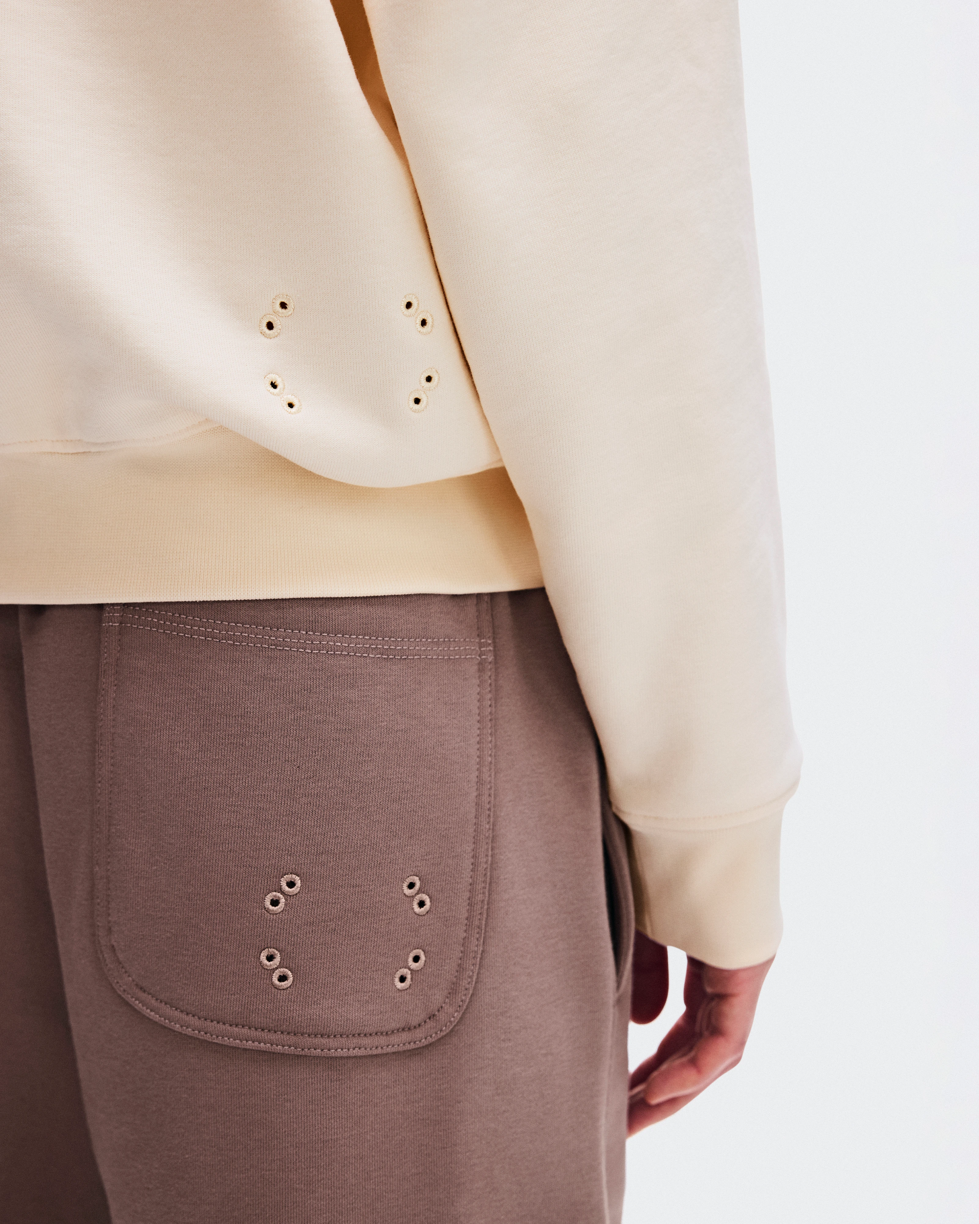 On Club Collective Hoodie Chantilly Women Hoodies and sweatshirts