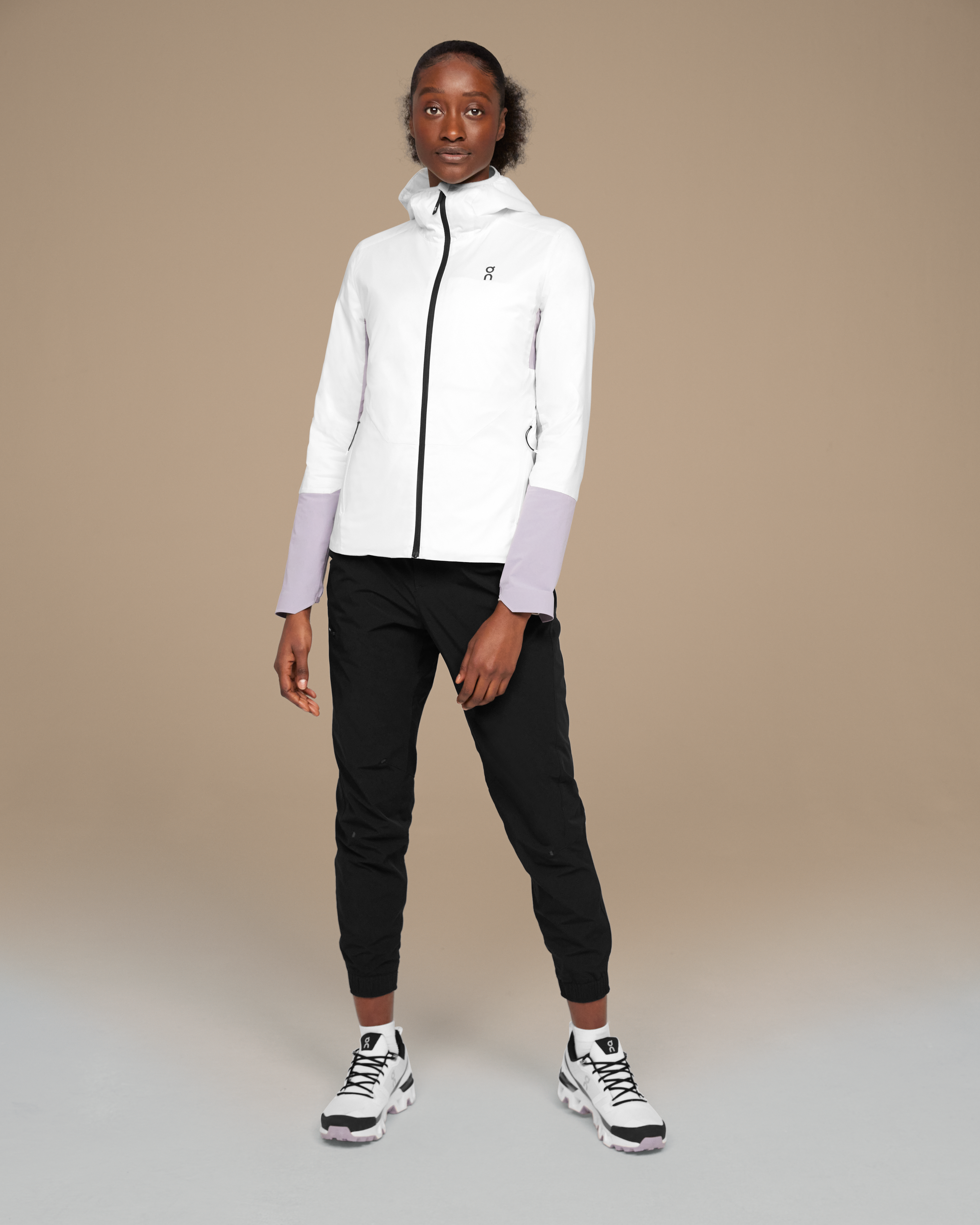 Insulated Jacket, ultralight, zippered pockets & hood | On Brazil