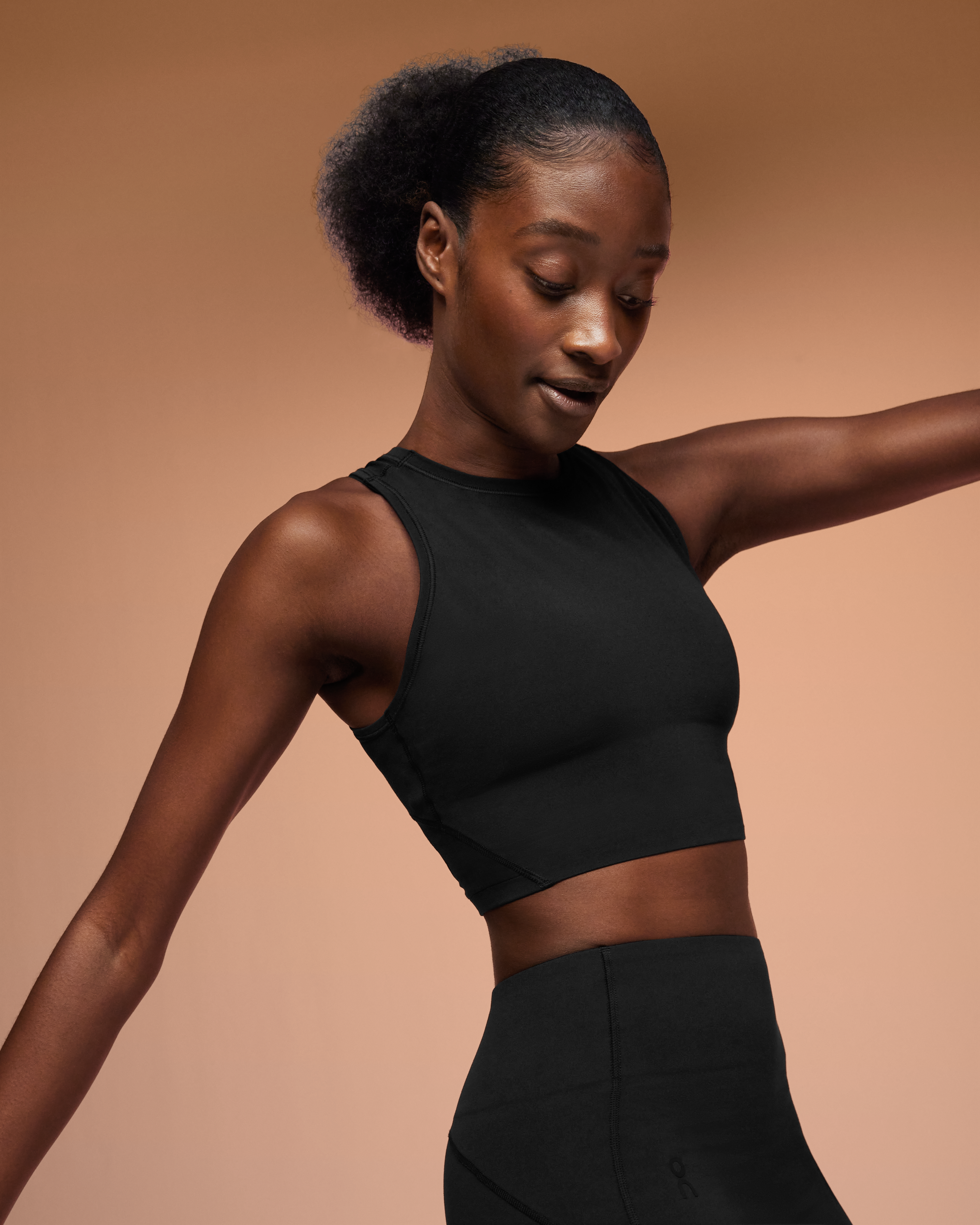 Run, don't walk! Big brand active crop tops at oh-so-low prices