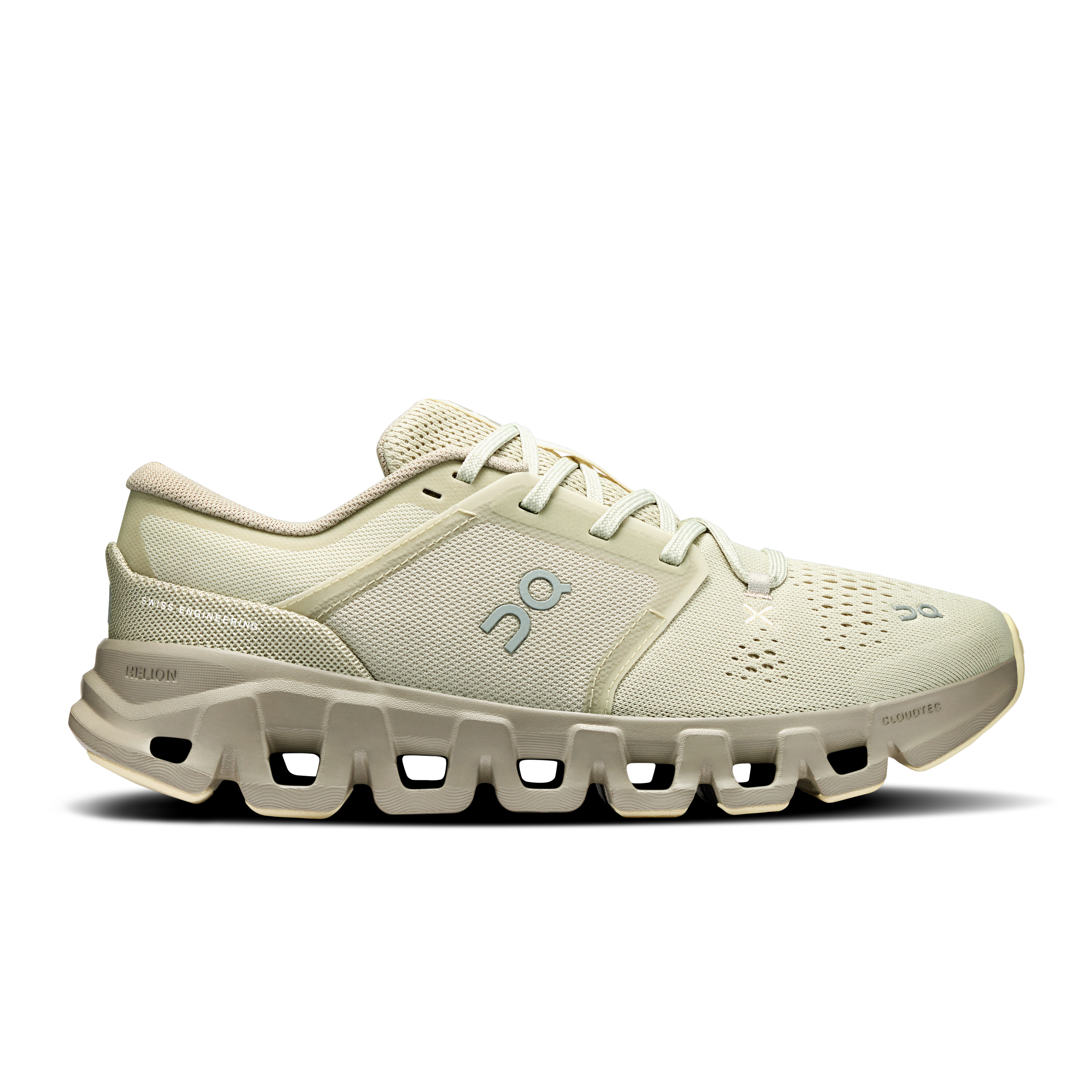Cloud X 5 Gym Shoe in Chalk/Brume