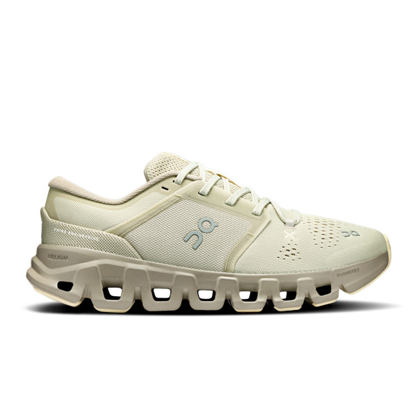 Women's Cloud X 5