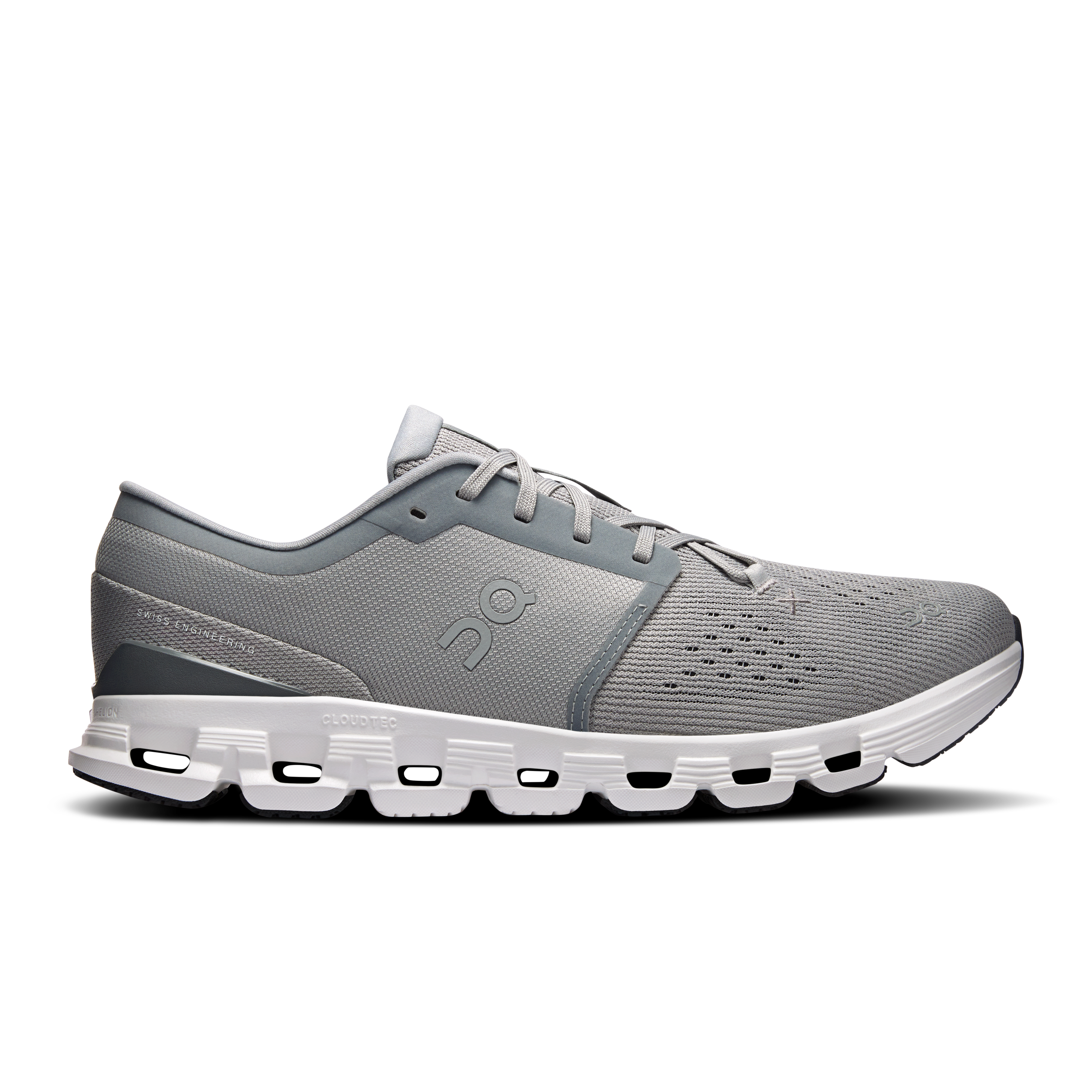 Cloud X 4 Sneaker in Alloy/Ivory