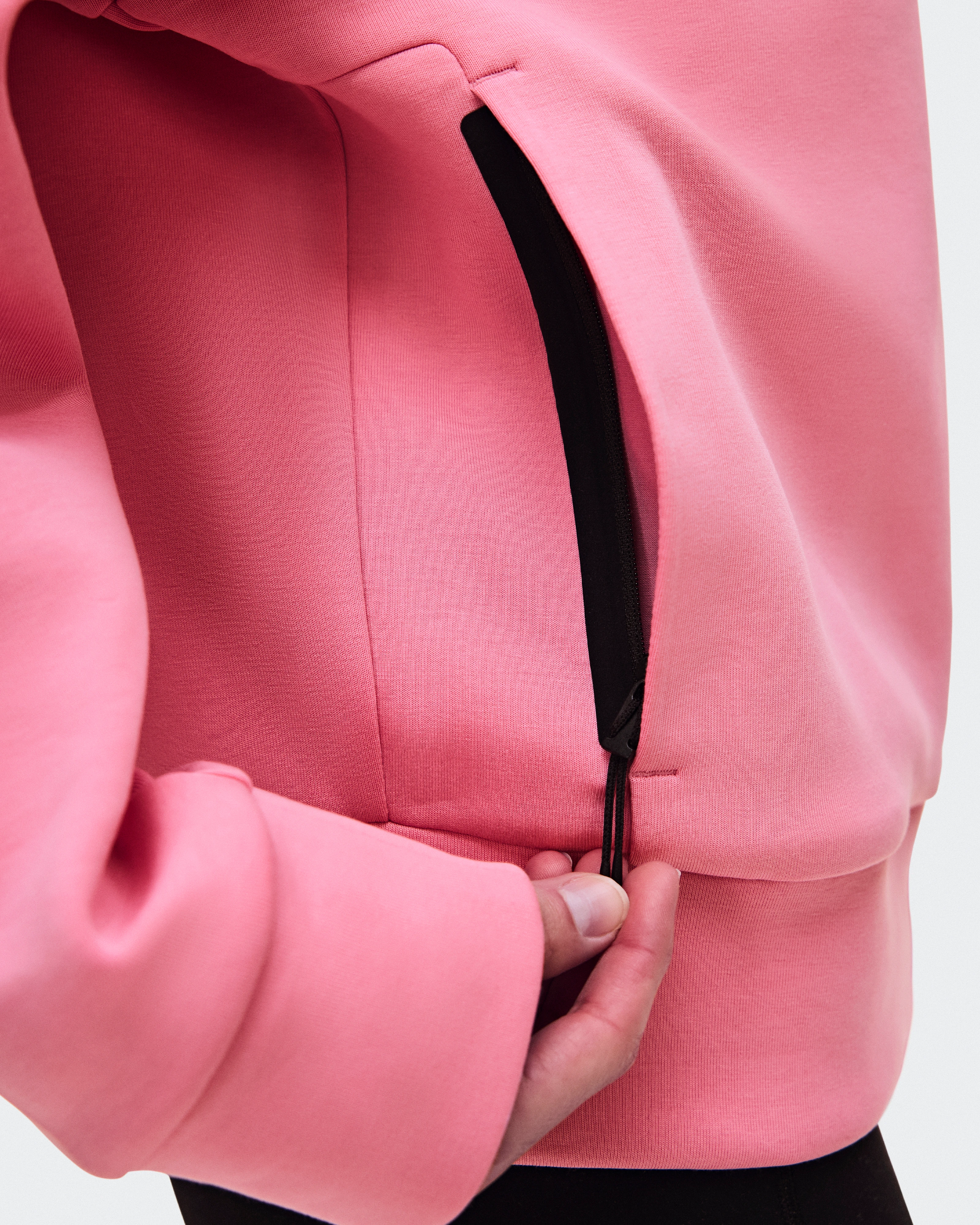 On Focus Tech Zip Hoodie Magnolia Women Hoodies and sweatshirts