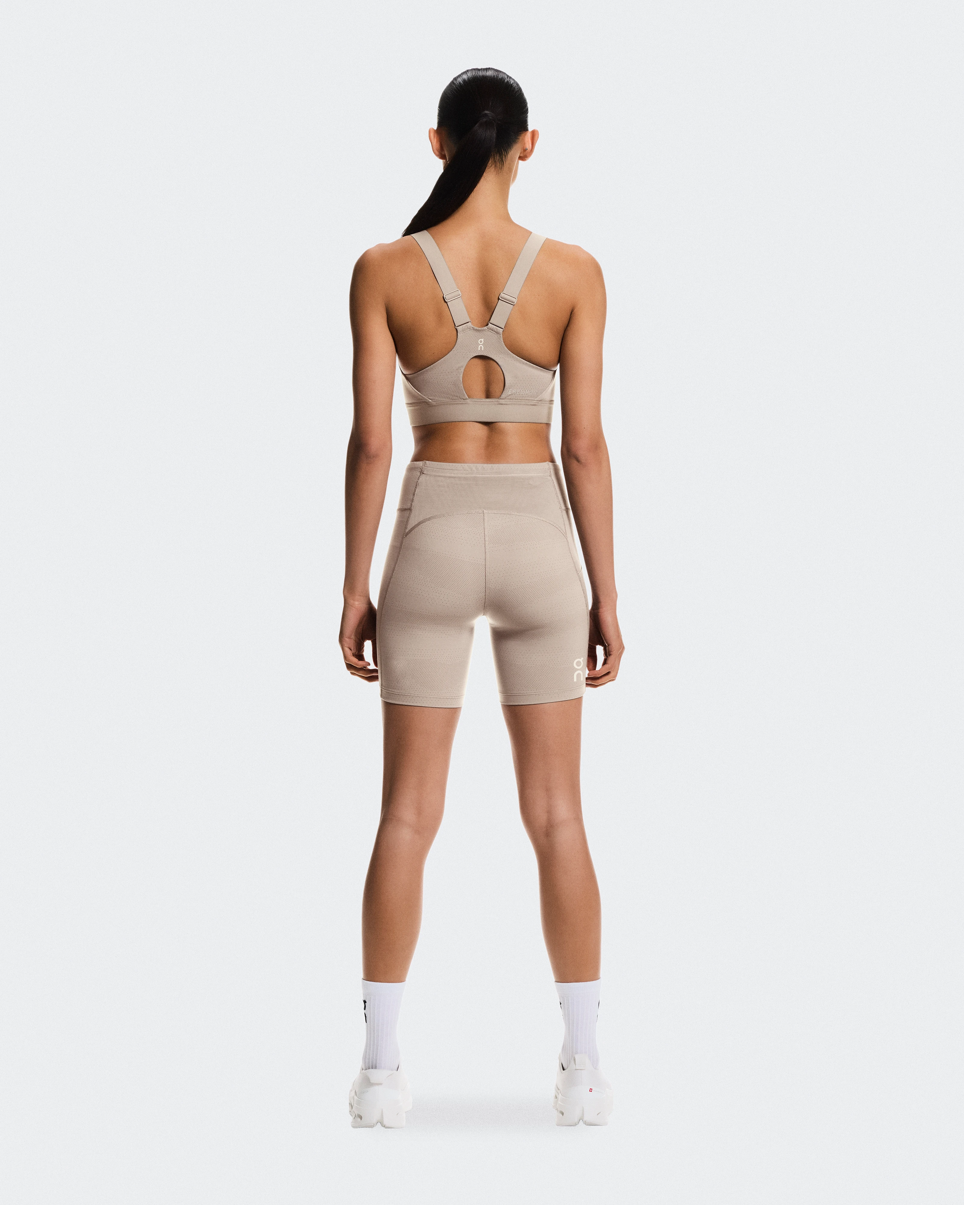 On Short Tights Erewhon Cinder & Ash Women Tights