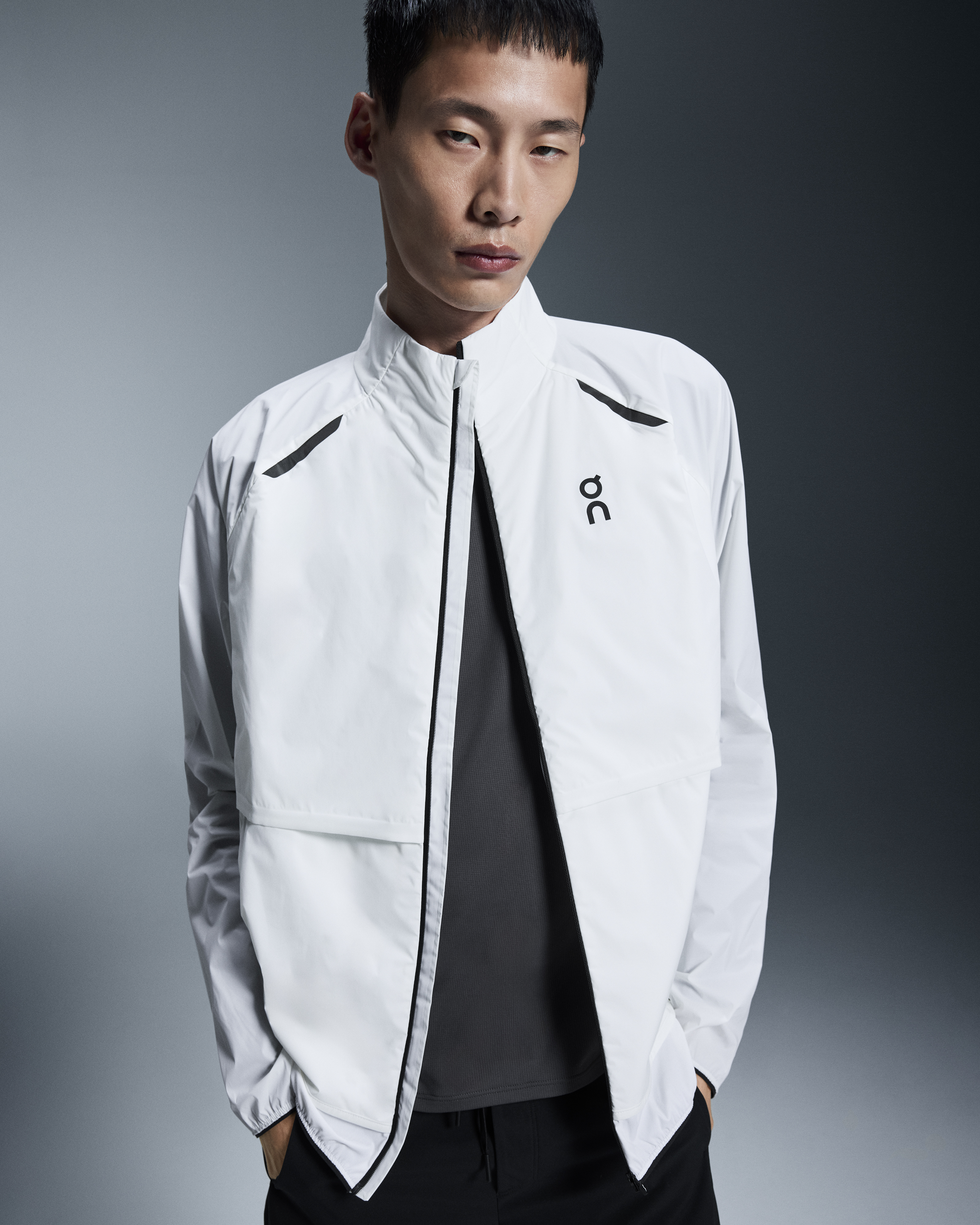 on WEATHER JACKET XS グレー/ホワイト Women's Weather Jacket | Grey & Pink | On United States