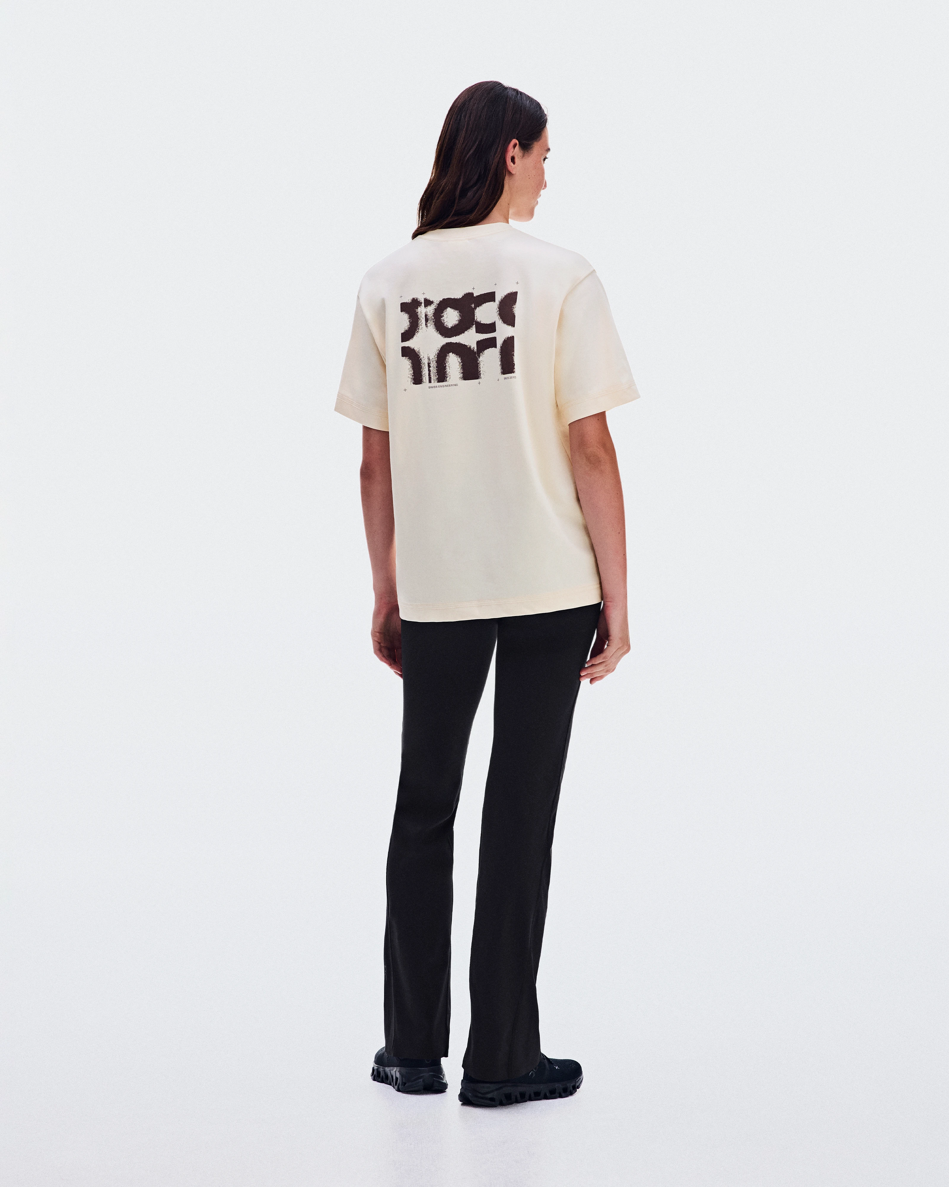 On Club Collective-T Pixel Chantilly Women – Elevated everyday wear Tops and t-shirts