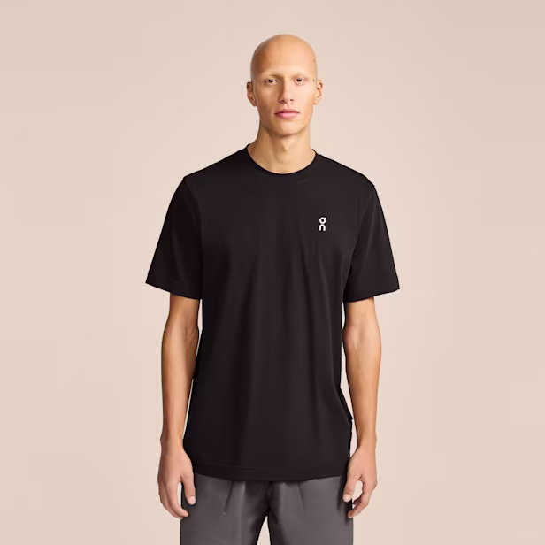 Graphic-T Short-Sleeve Shirt in Black