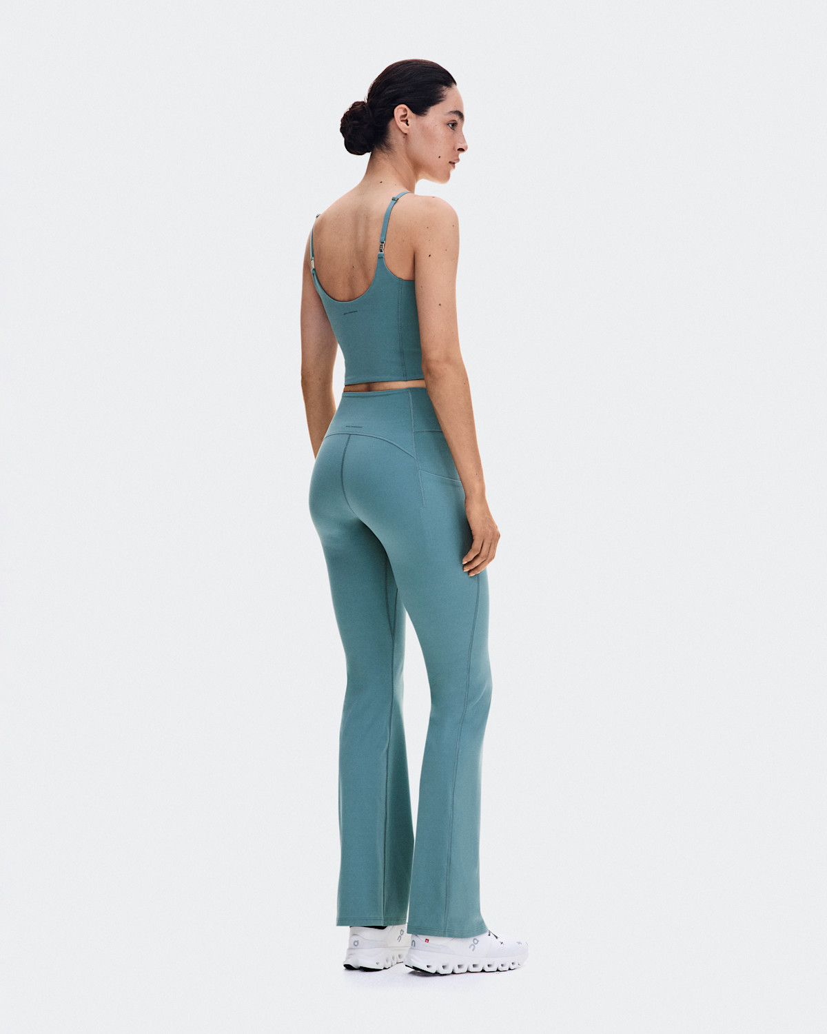 Women's Studio Flared Pants 32"
