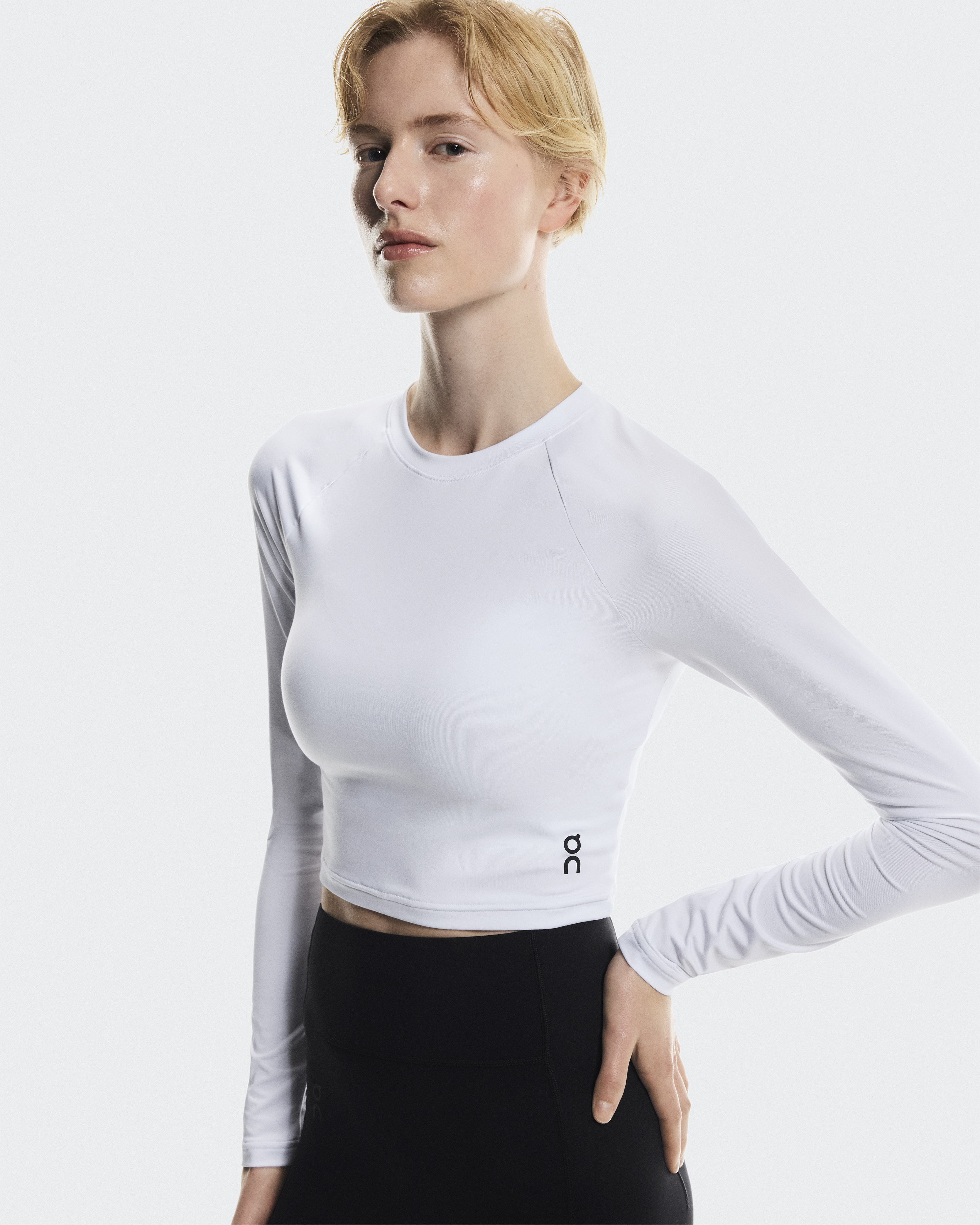 ウィメンズ Studio Long-T Crop | On 日本