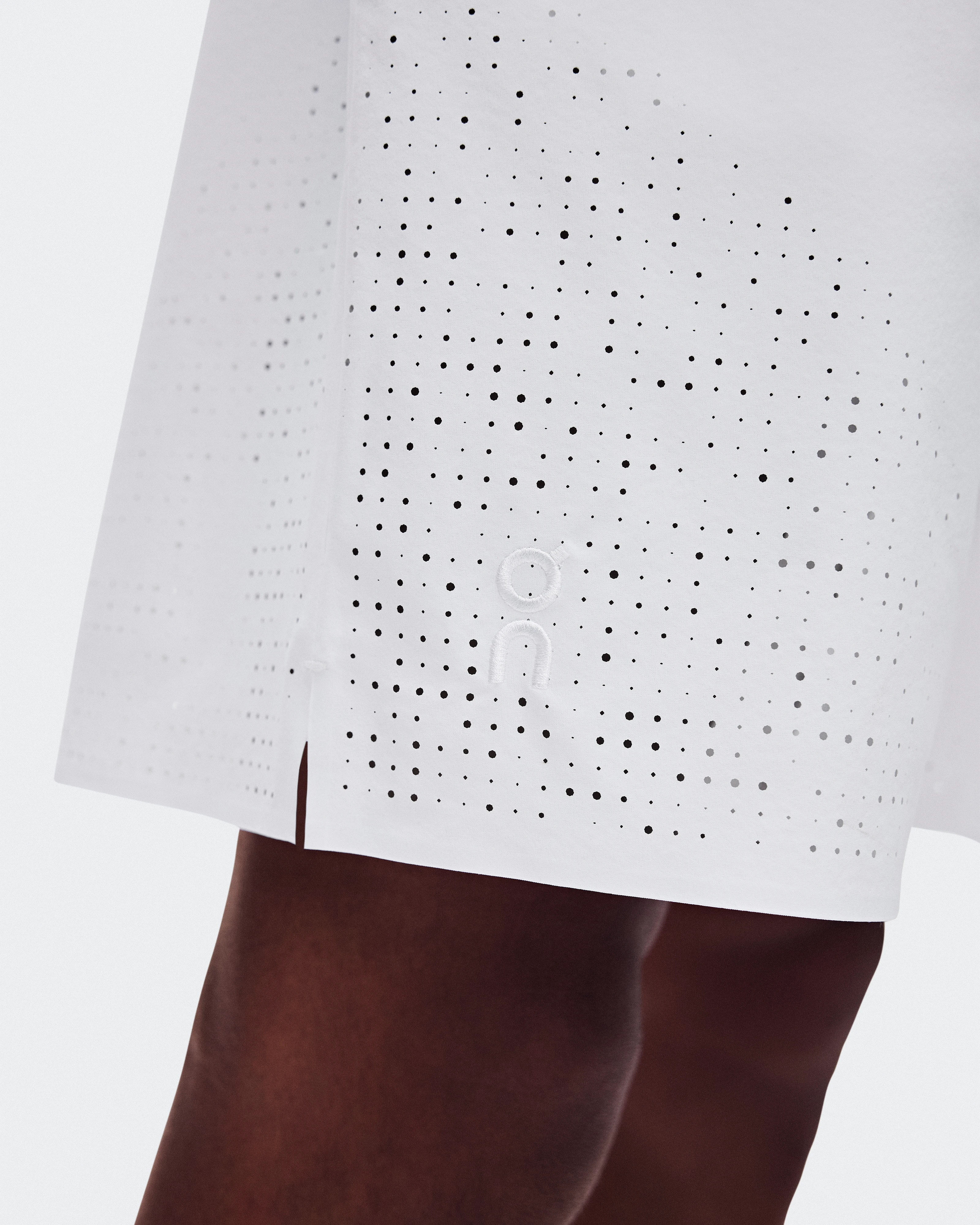 On 7" Court Shorts LDN White Men