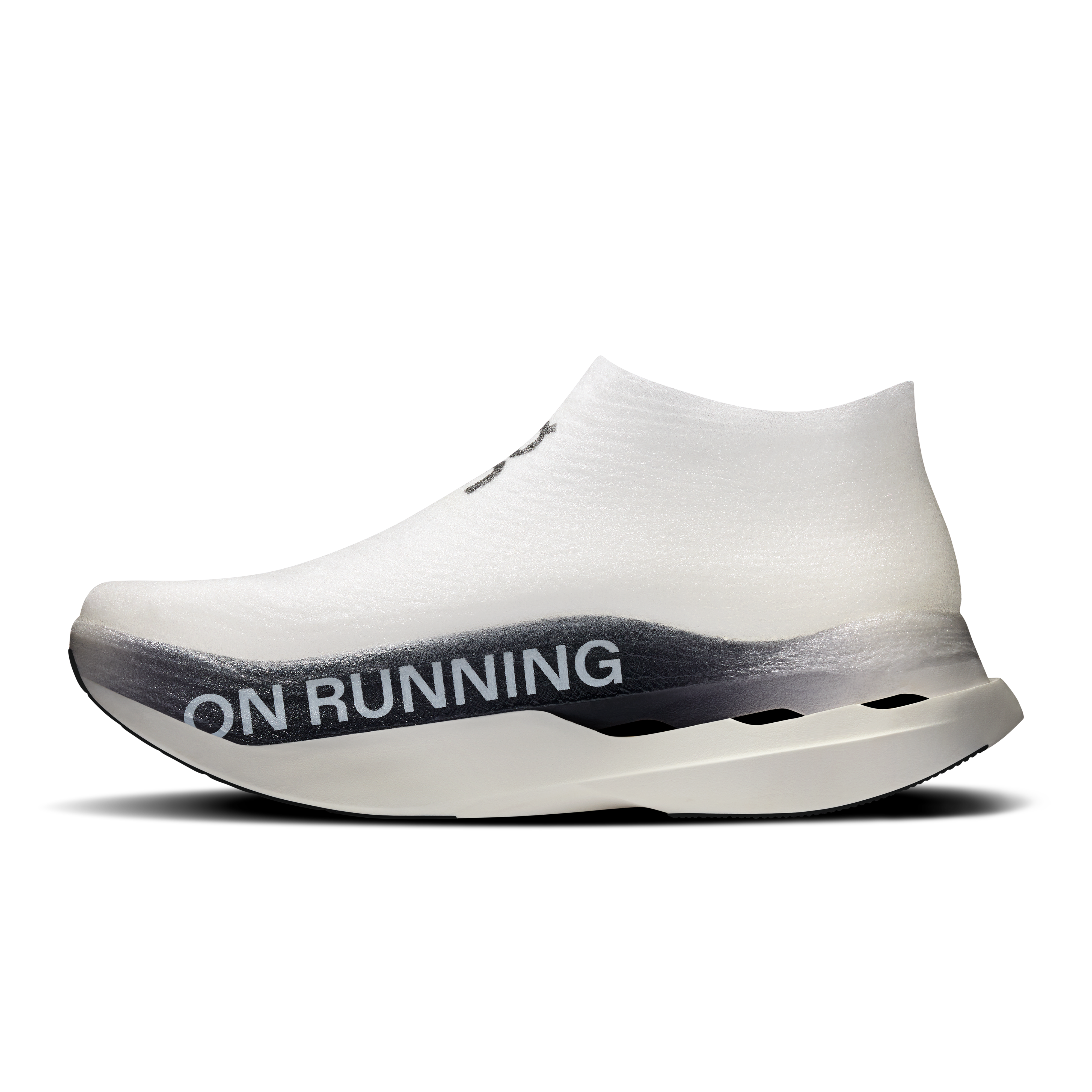 Cloudboom Strike LS | White Raspberry | On Chile