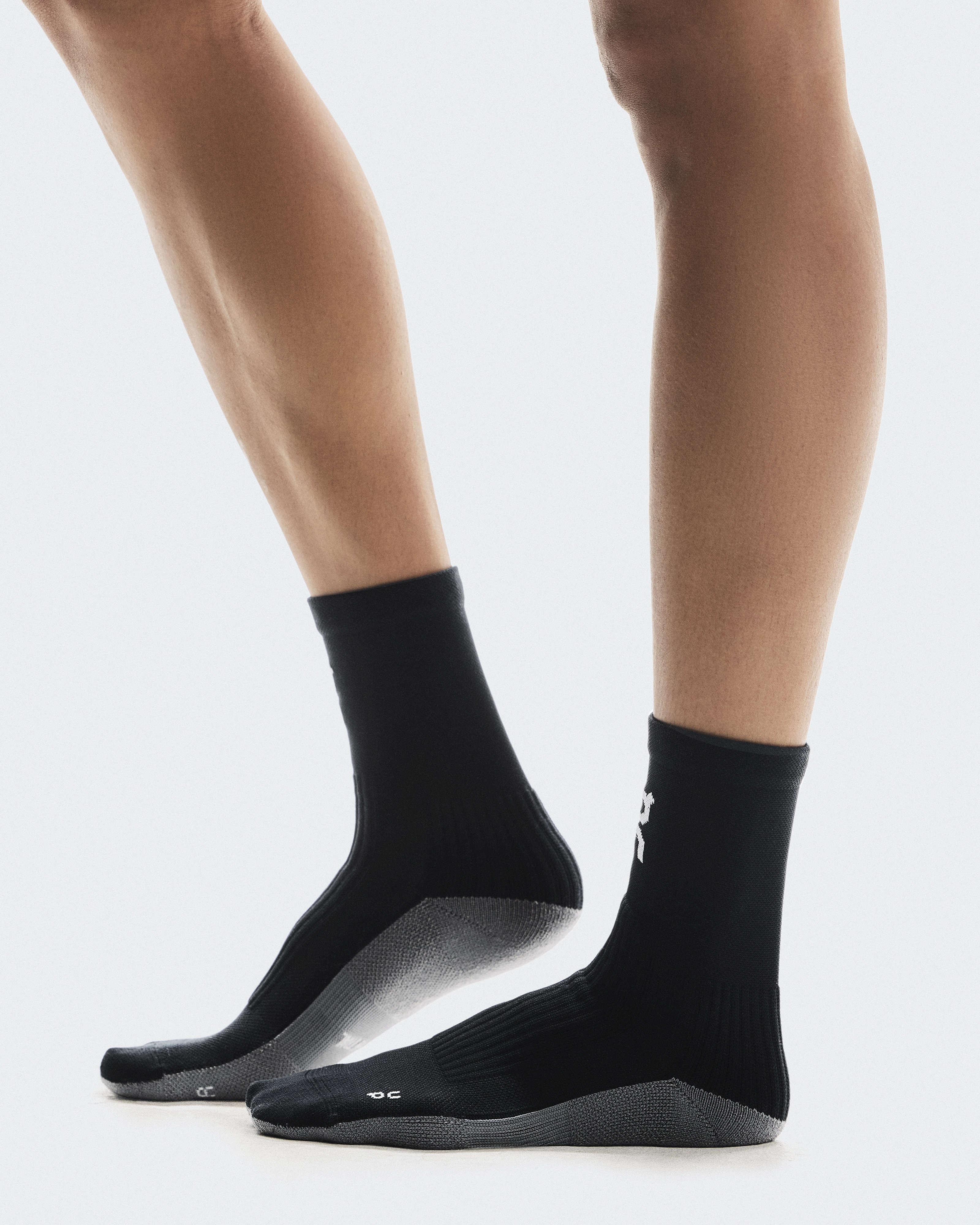 Trail Sock High 2P | Black | On Indonesia