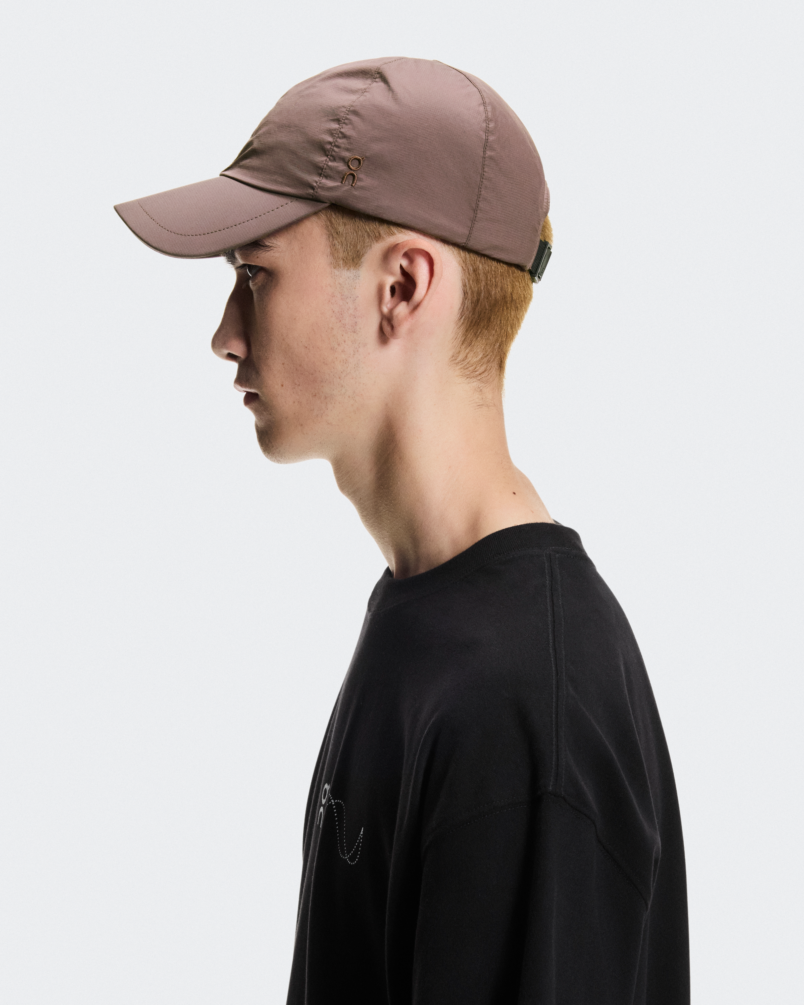 On CapUnisex / Grape