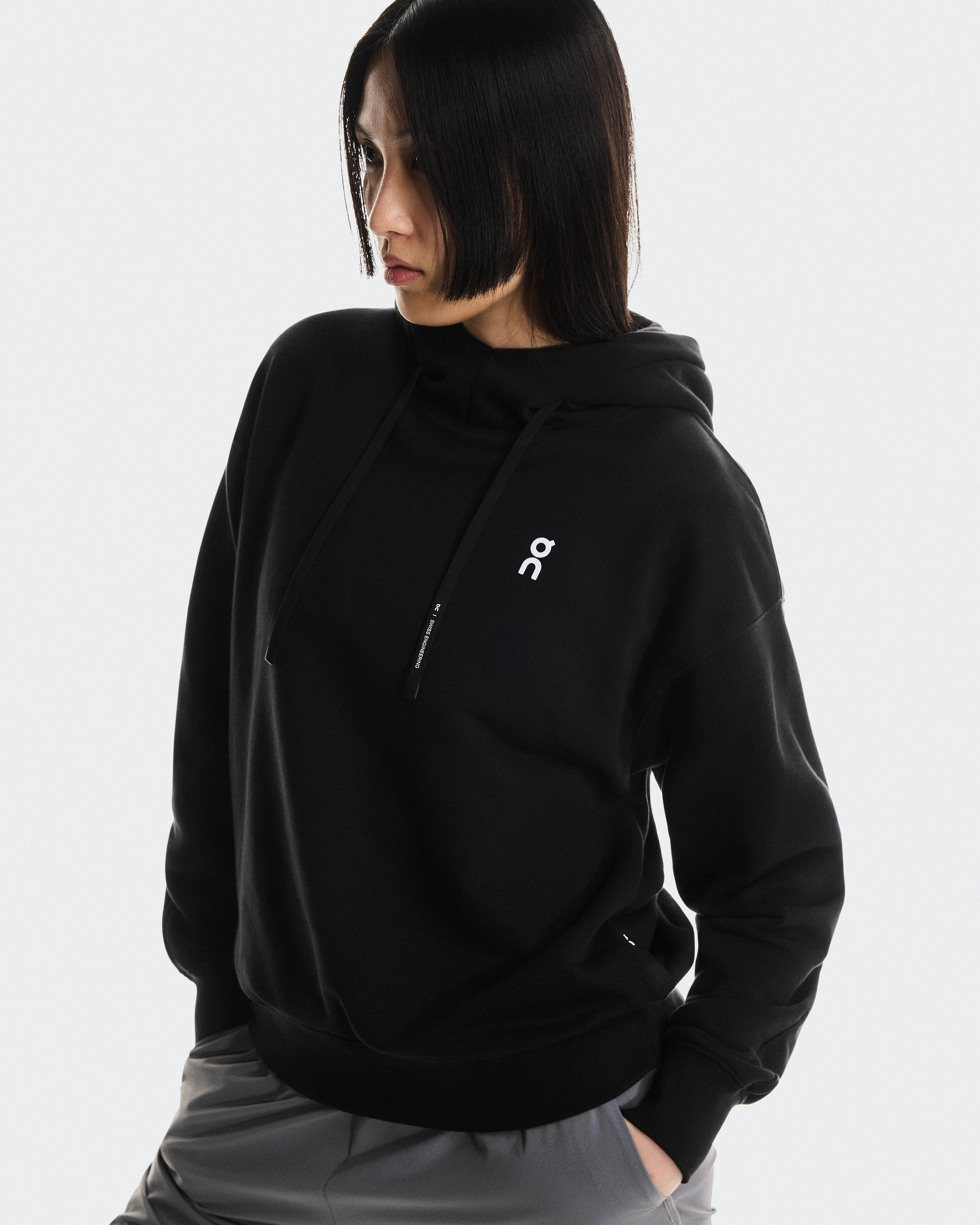On Club Hoodie Graphic Black & Olive ウィメンズ フーディ＆スウェットシャツ