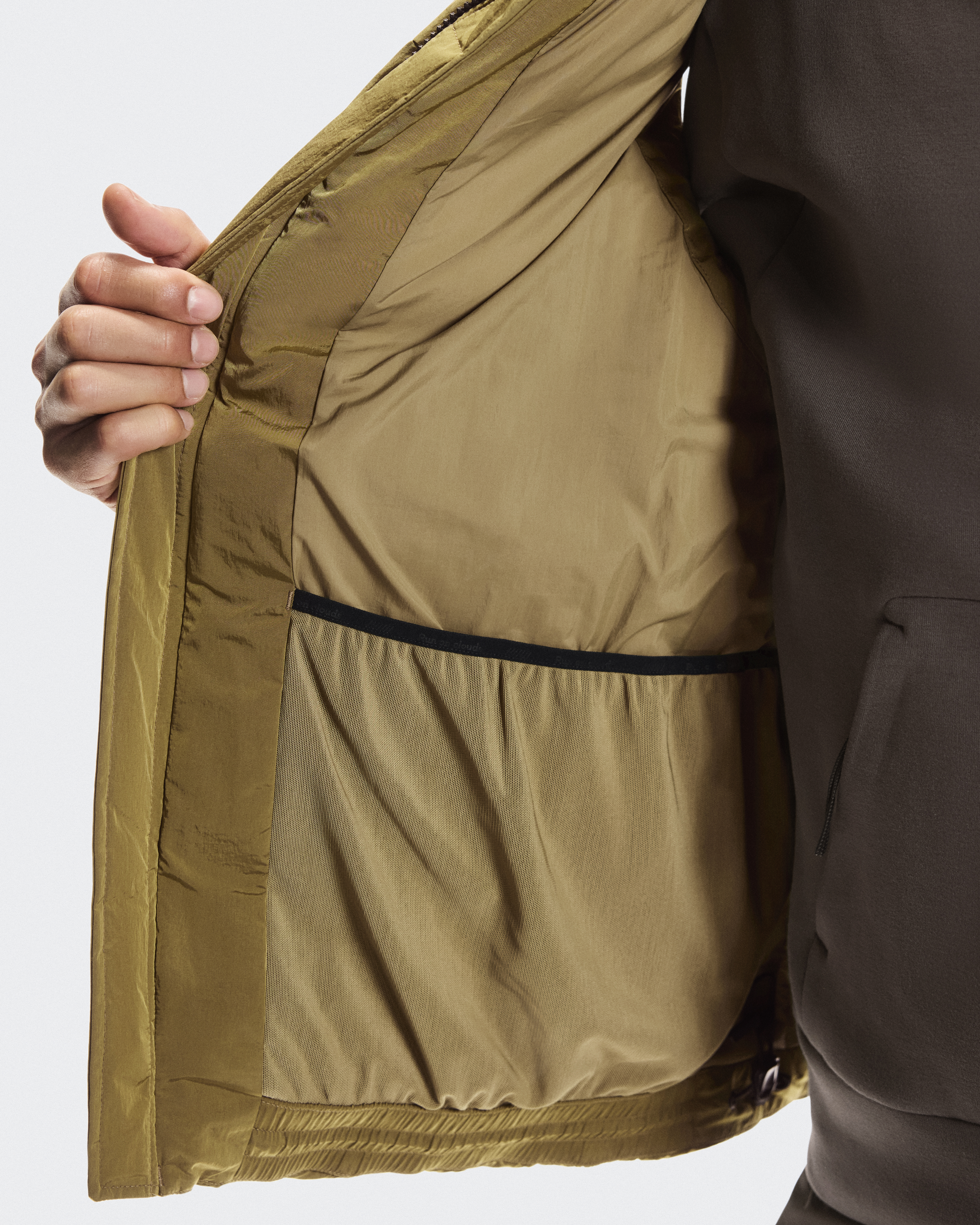 メンズ All-Day Puffer Vest | On 日本