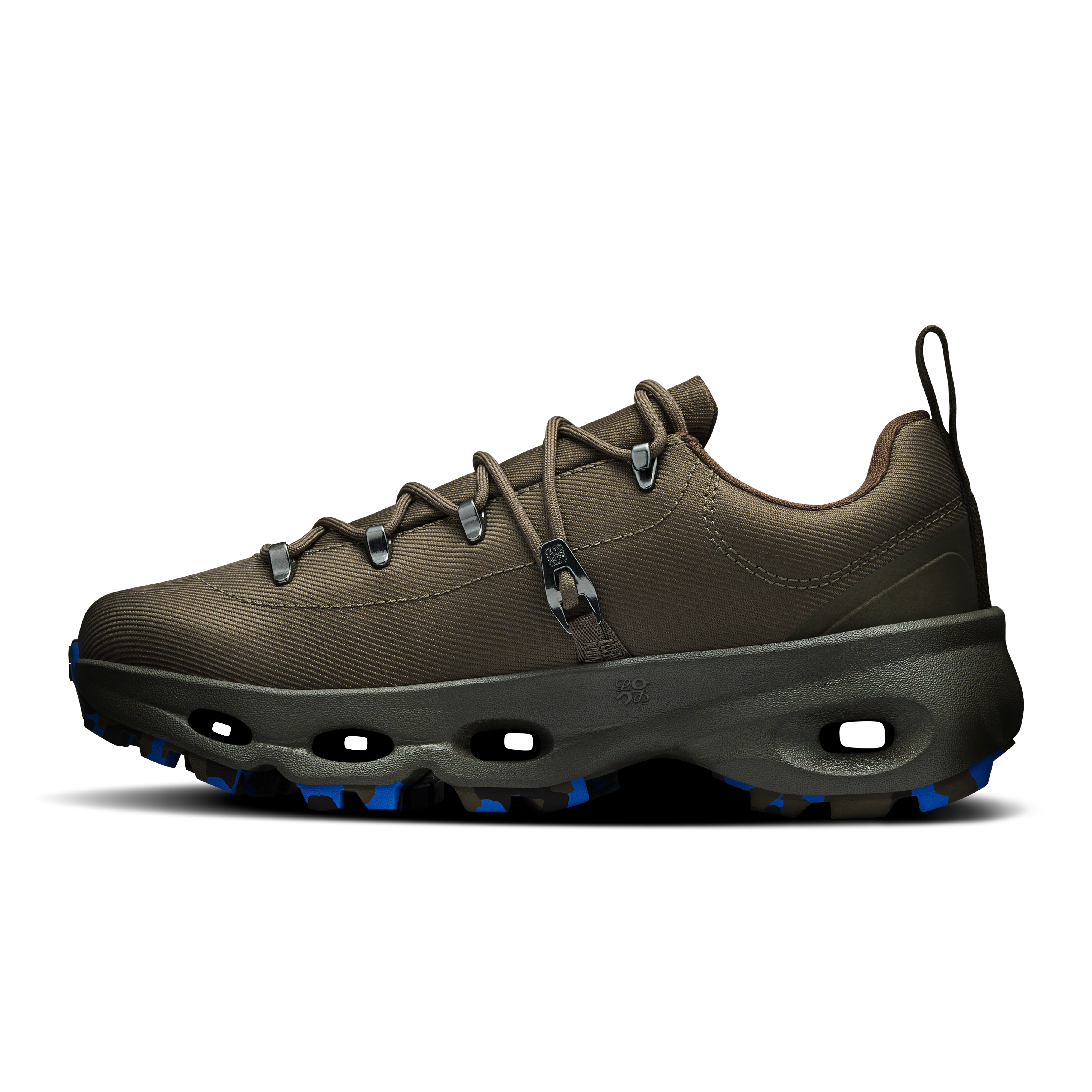 On Cloudsolo Hiker LOEWE Dark Khaki Mujer Vida activa Calzado