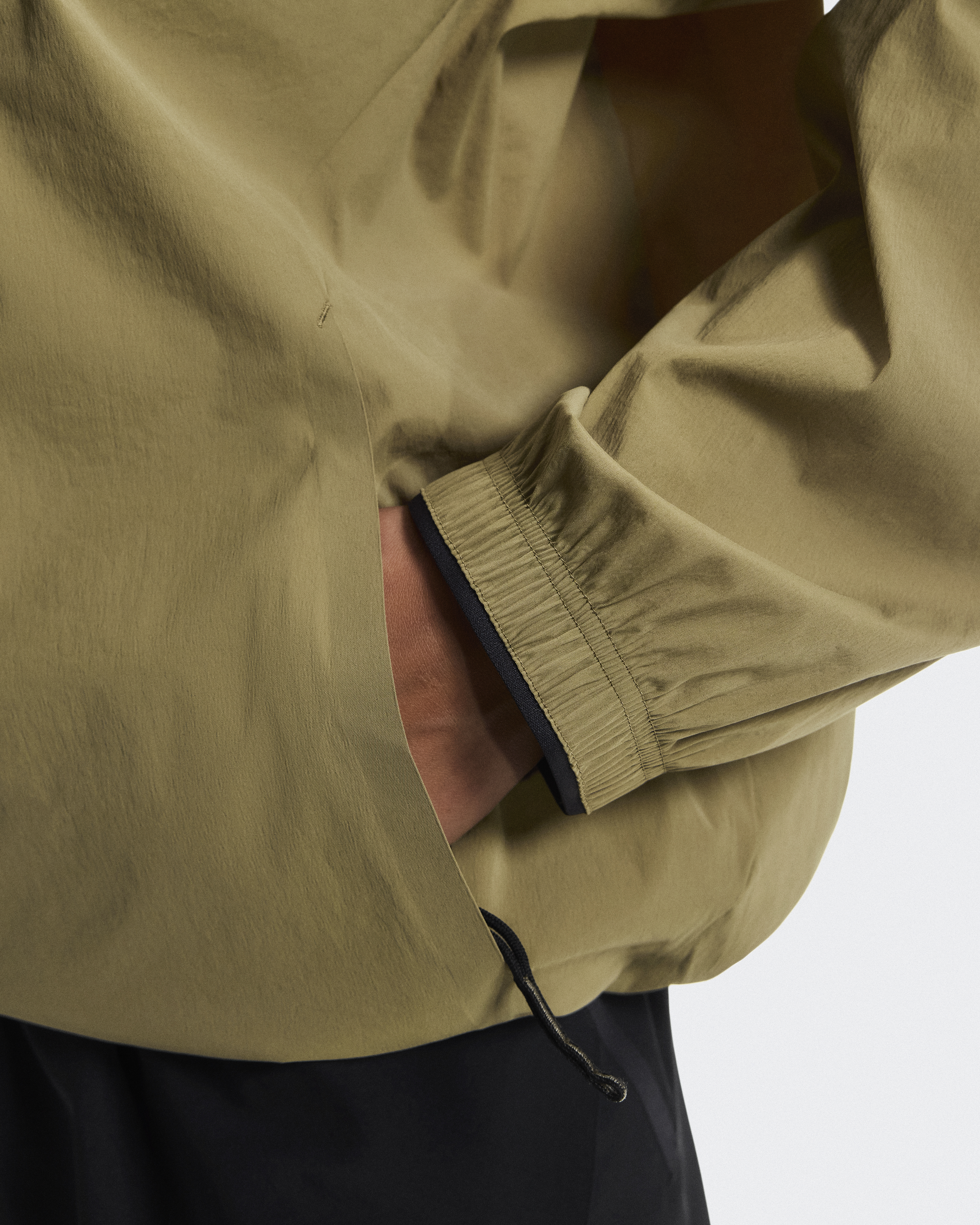 All-day ½ Zip Jacket: Lightweight & Water-repellent | On