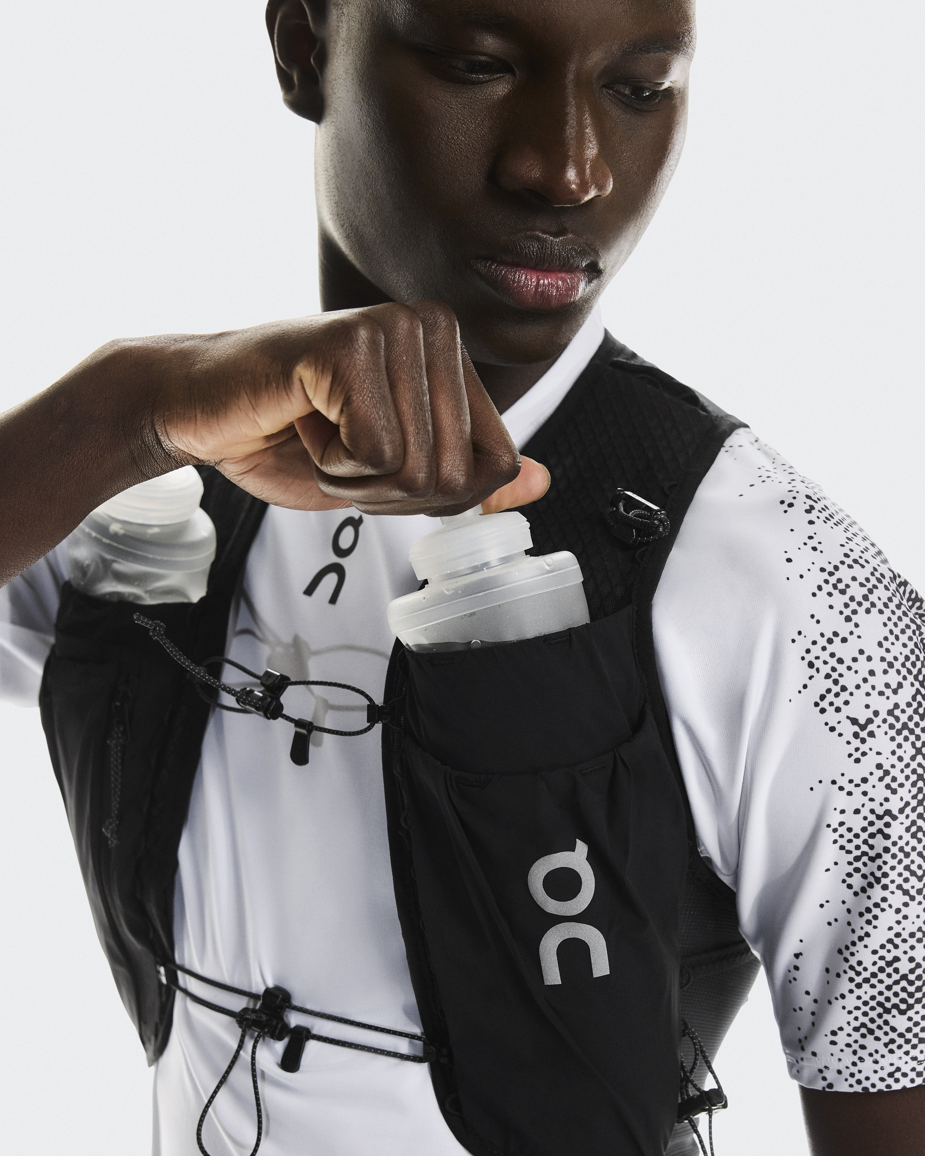Ultra Vest Pro | ブラック | On 日本