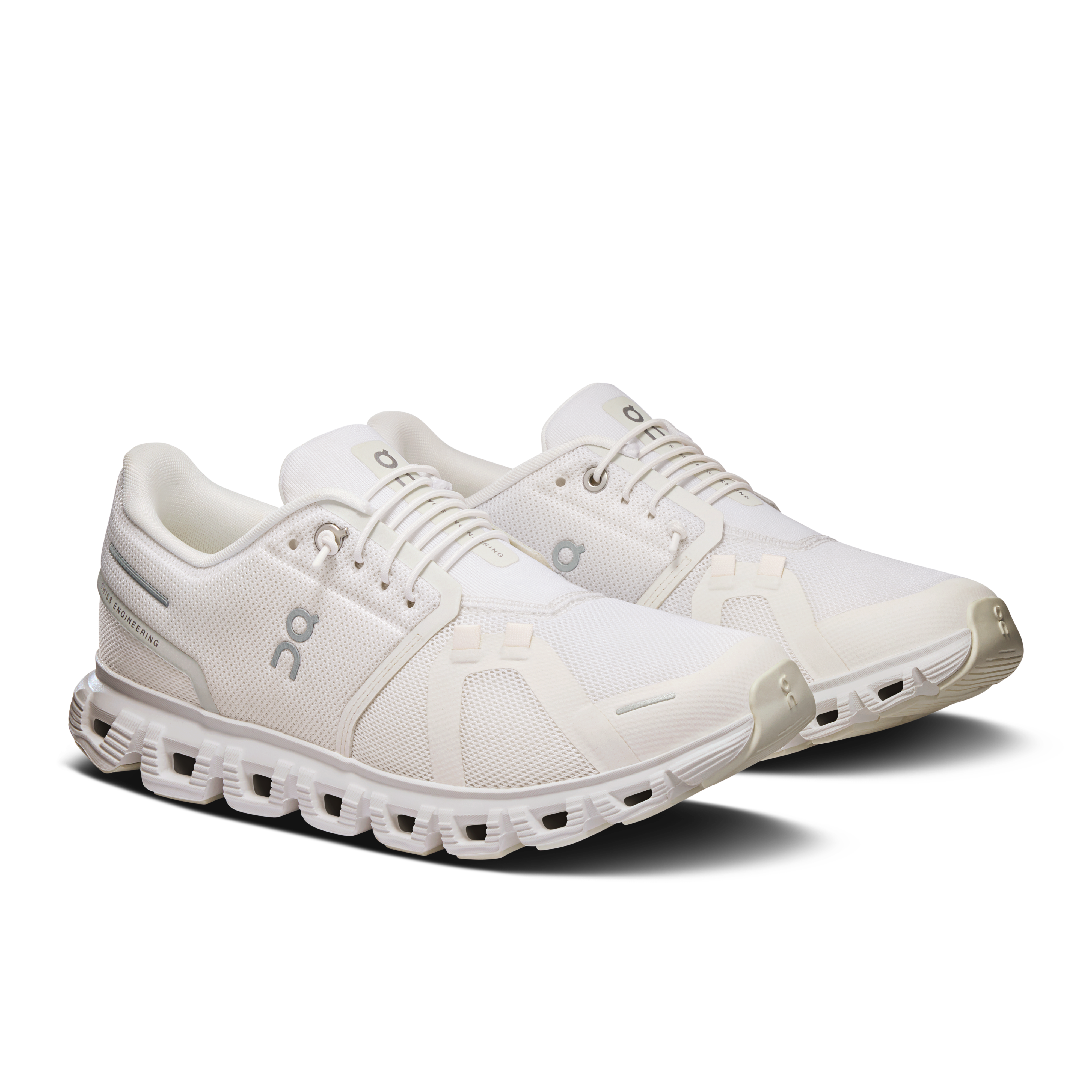 On Cloud 6 Wide White & White Femme Active Life Chaussures