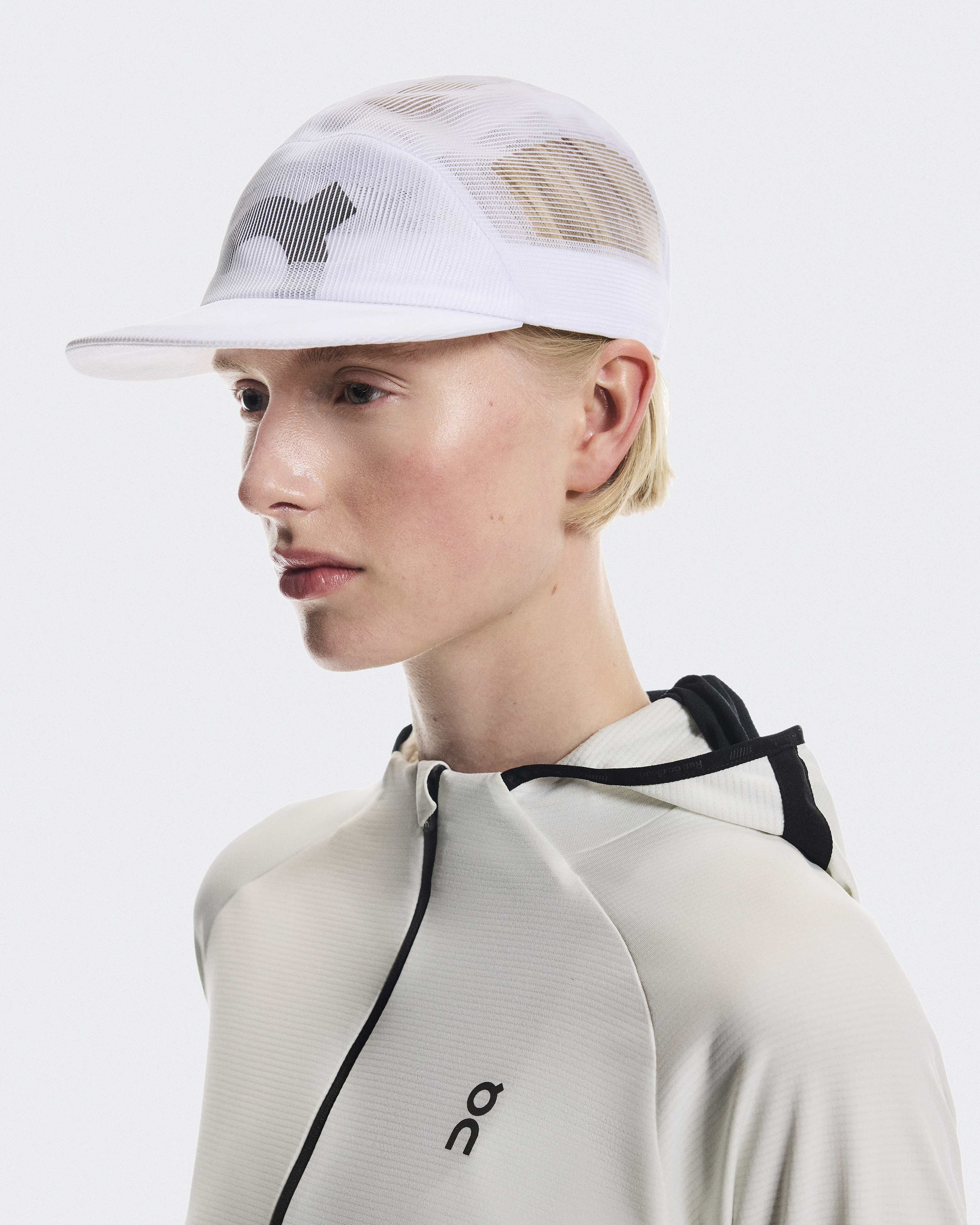 on パフォーマンスキャップ ホワイト Specter Cap | ホワイト | On 日本