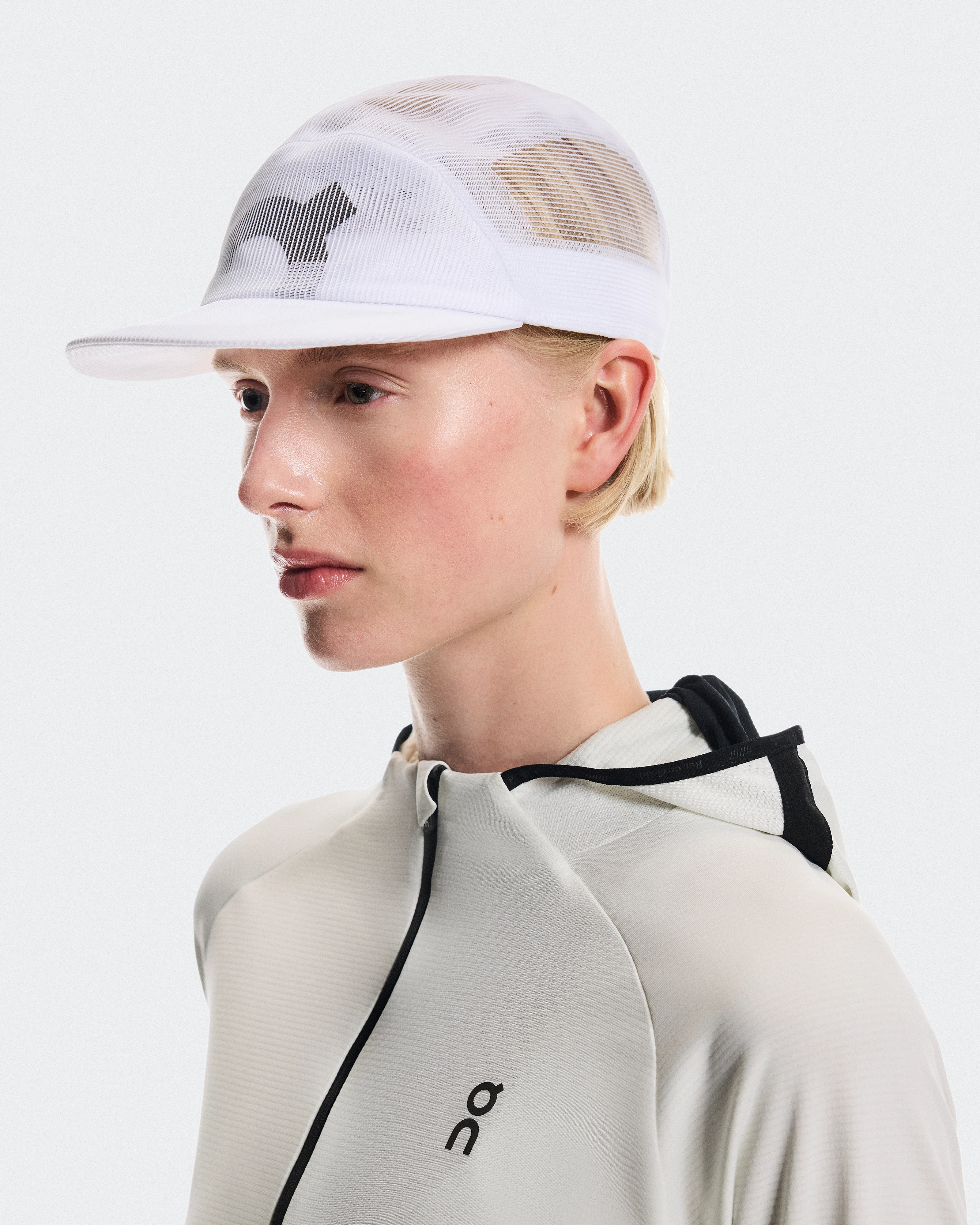 On Specter Cap White Unisex Headwear