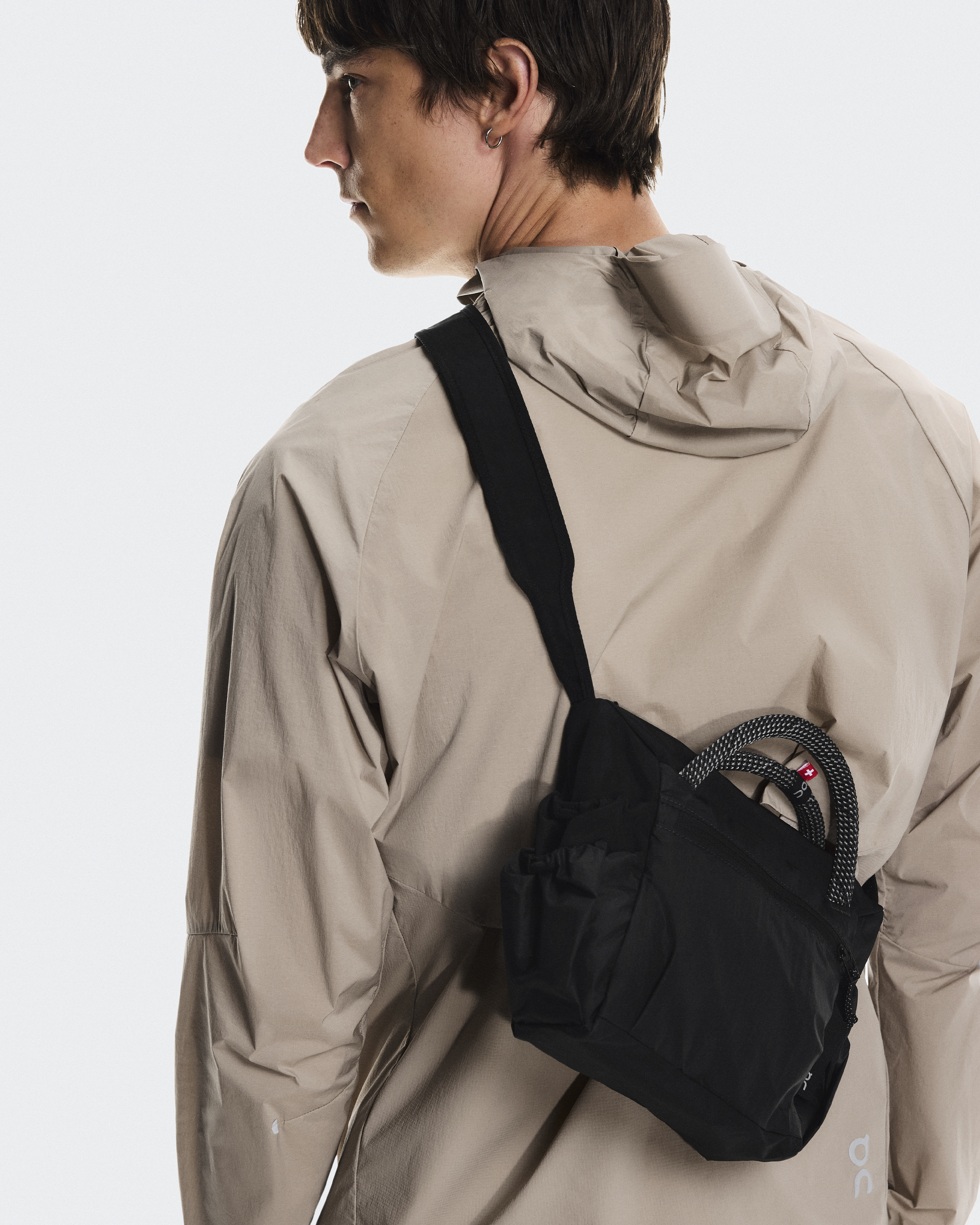 OnオンTrack Pack Mini Elite ブラック / マグネット Track Pack Mini Elite | Black | On United States