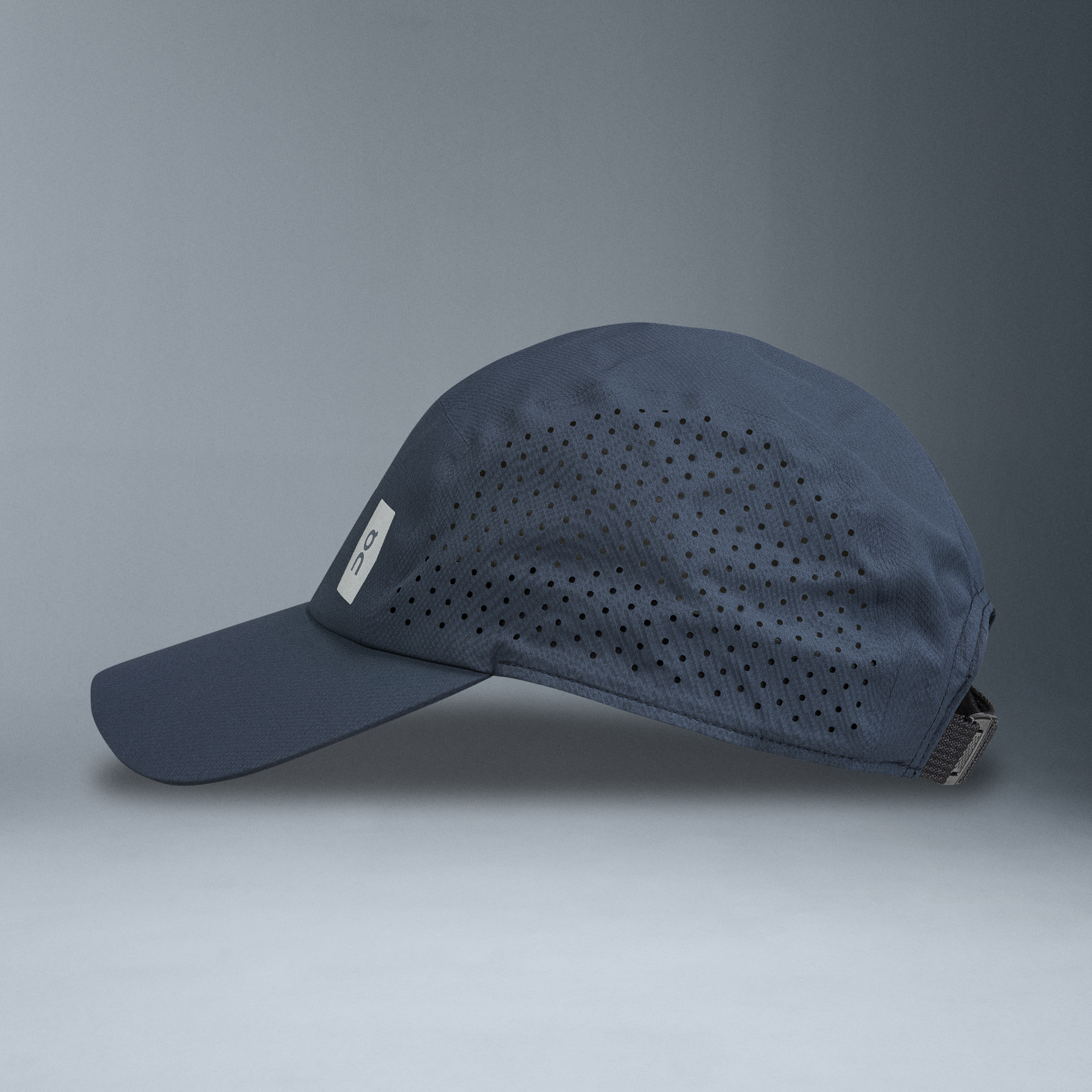 Lightweight Cap in Navy