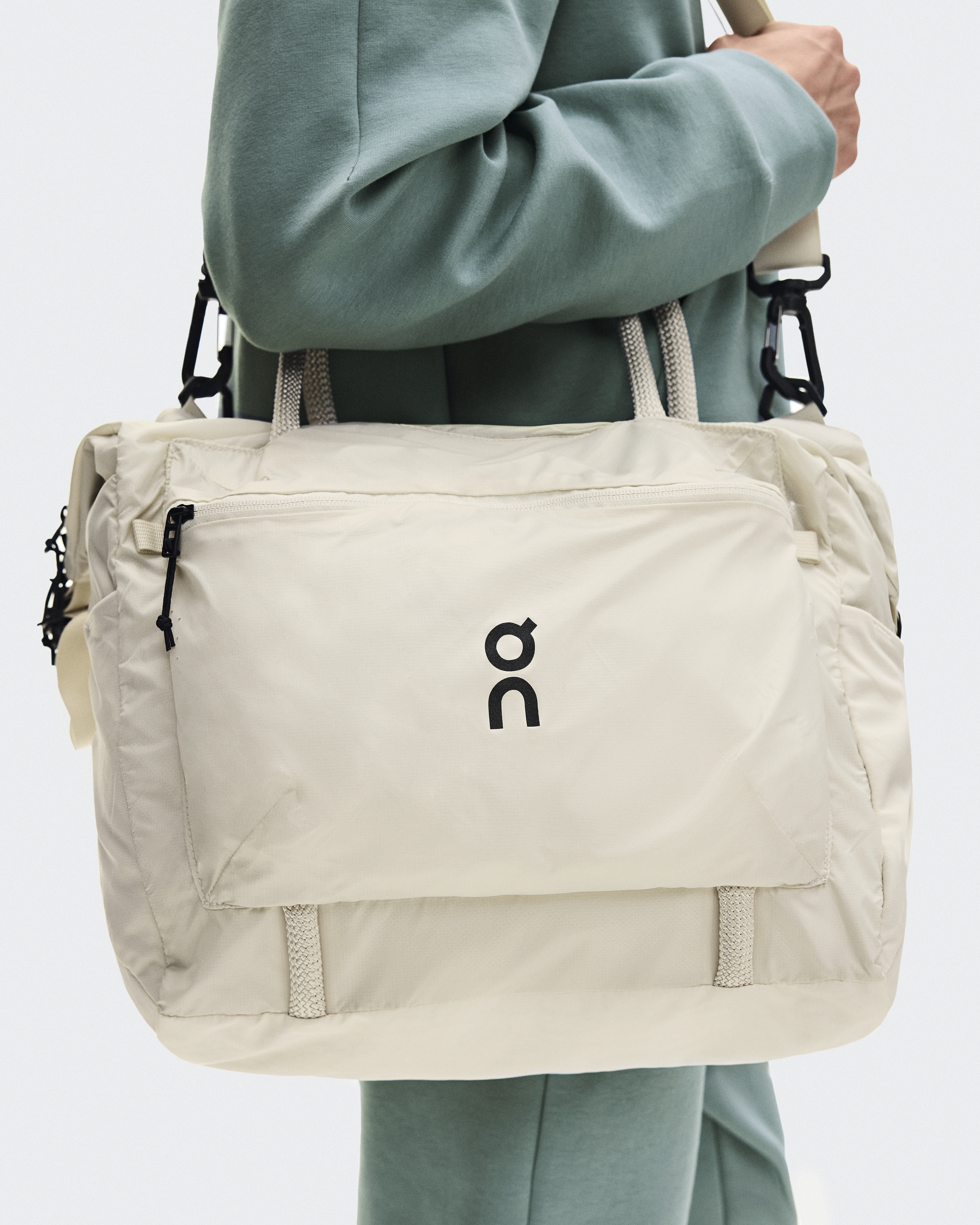Track Pack 35L Lite | Cream | On 日本
