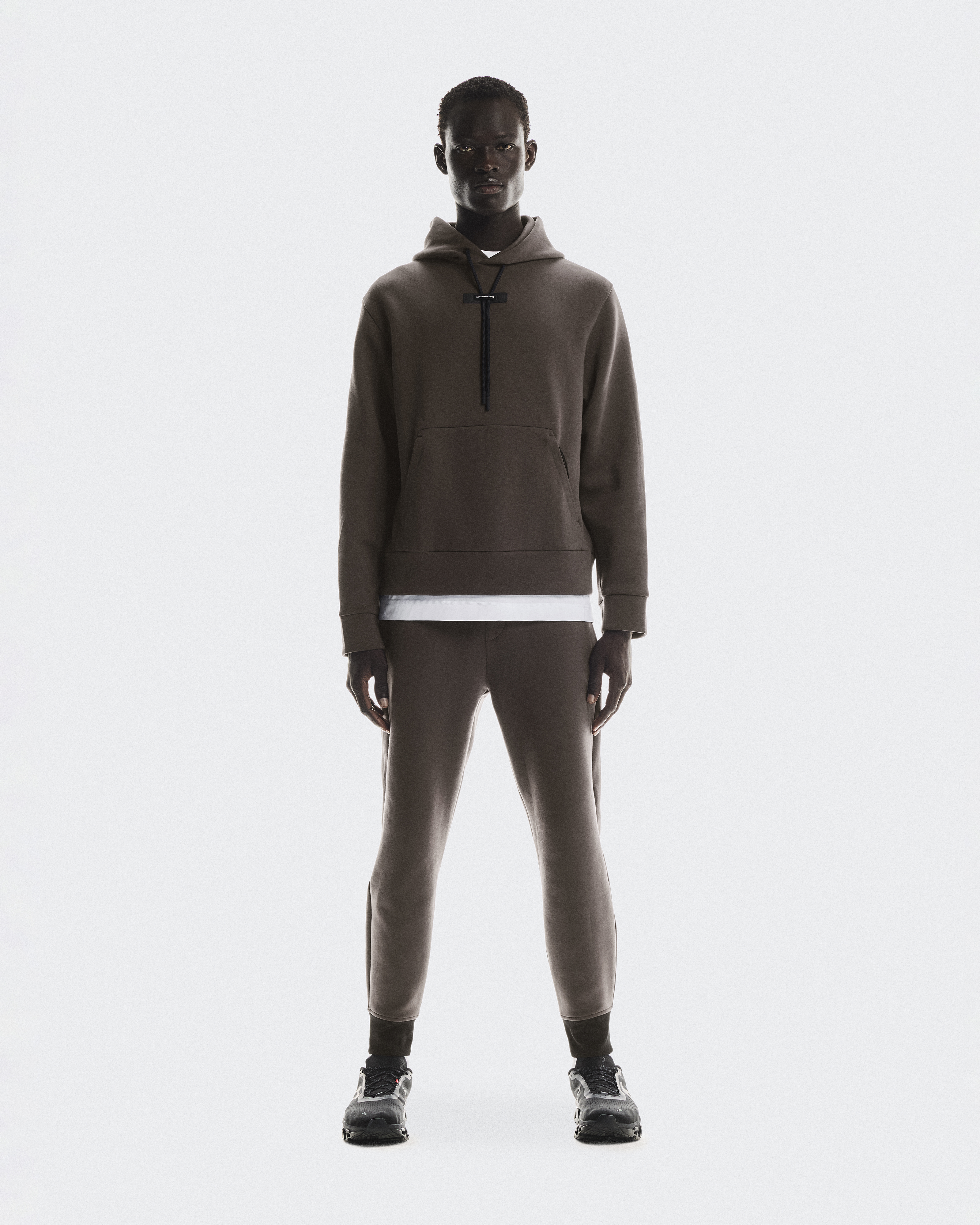 On Focus Tech Sweatpants para Hombre en Pebble, Talla: Large, Polyester