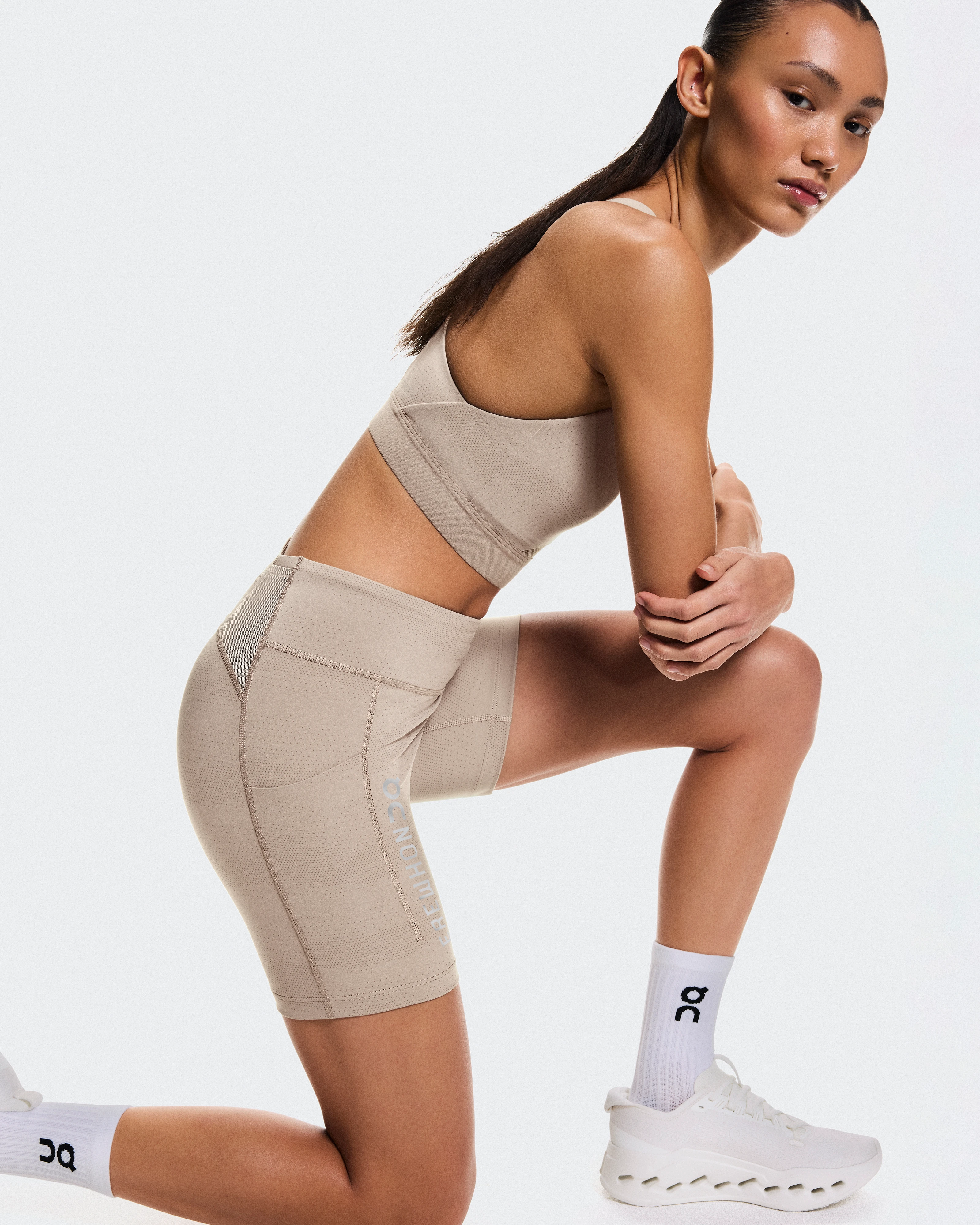 On Short Tights Erewhon Cinder & Ash Women Tights