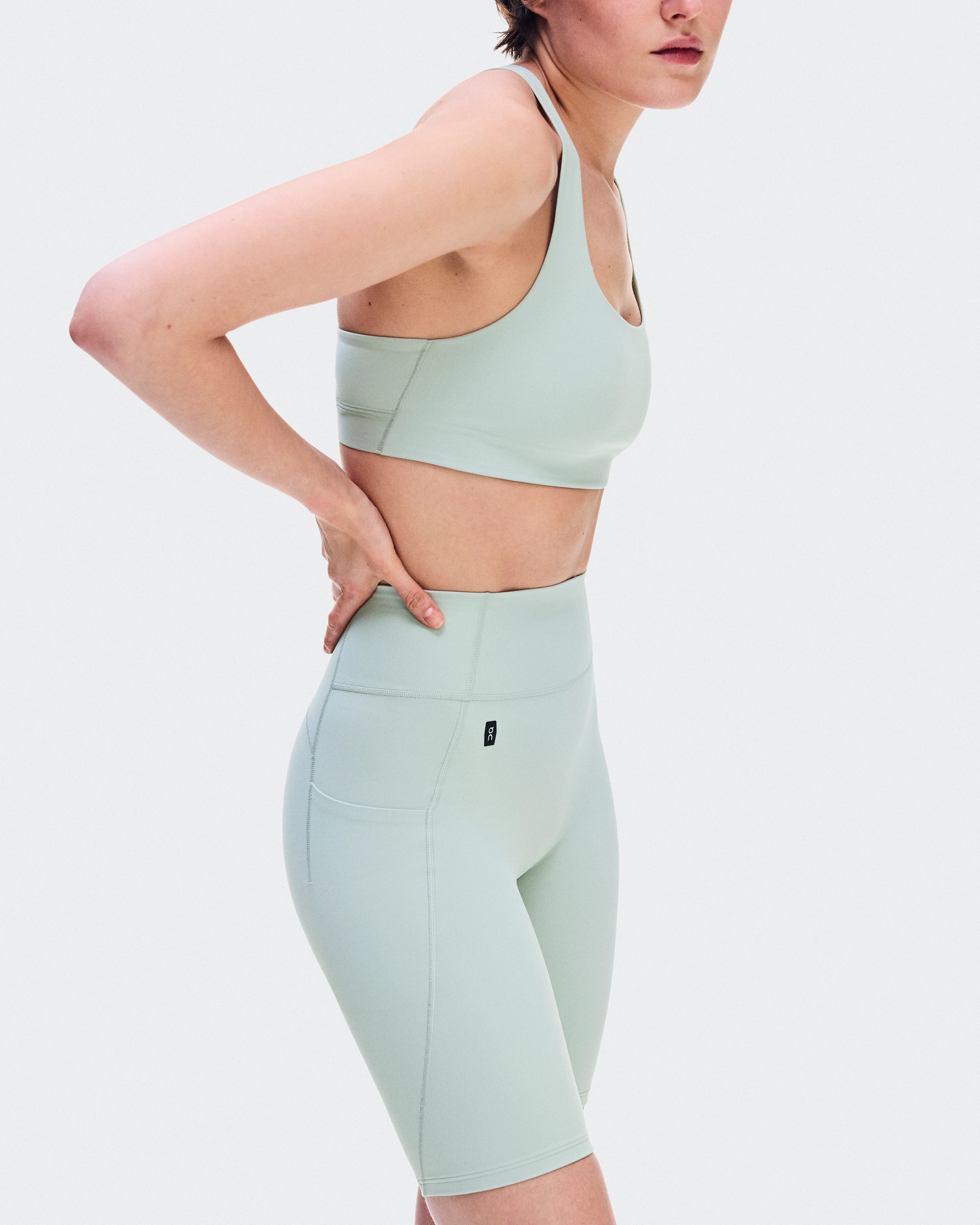 On Studio Leggings Short Mineral Women Tights