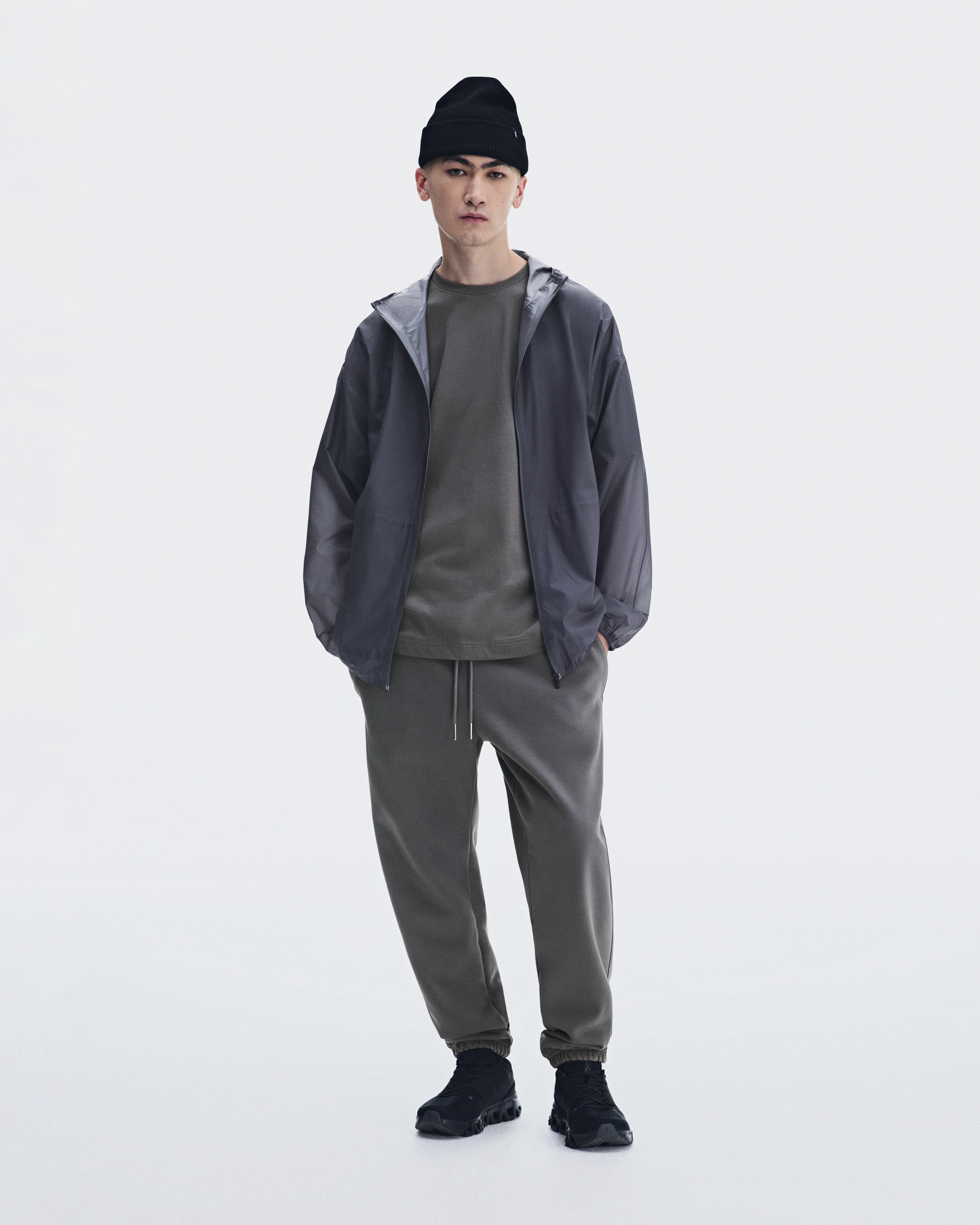 Men's Explore Lightweight Waterproof Jacket | Grey | On Malta