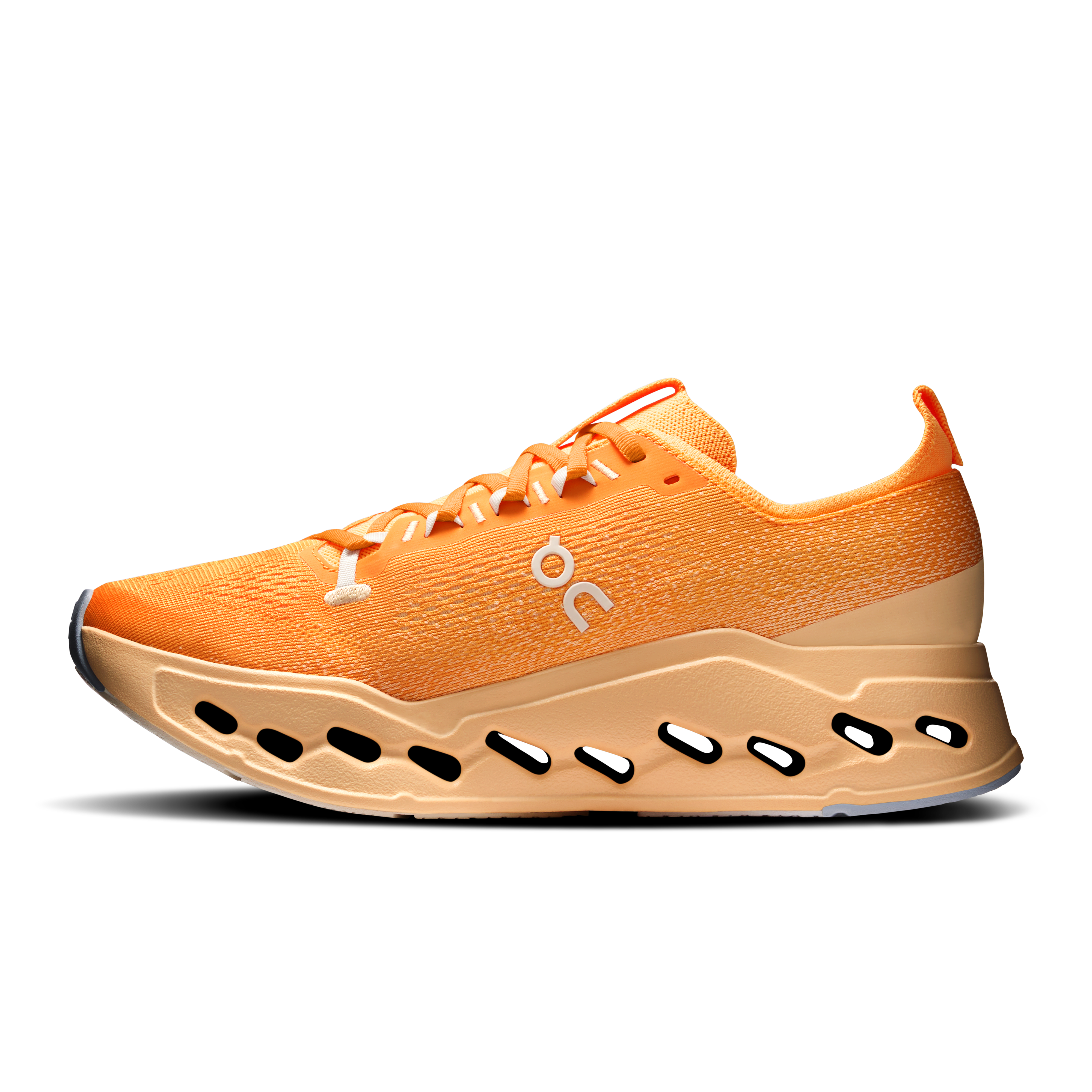 On Cloudsurfer Max Saffron & Squash メンズ – 長距離ラン　スムーズなライド感 シューズ