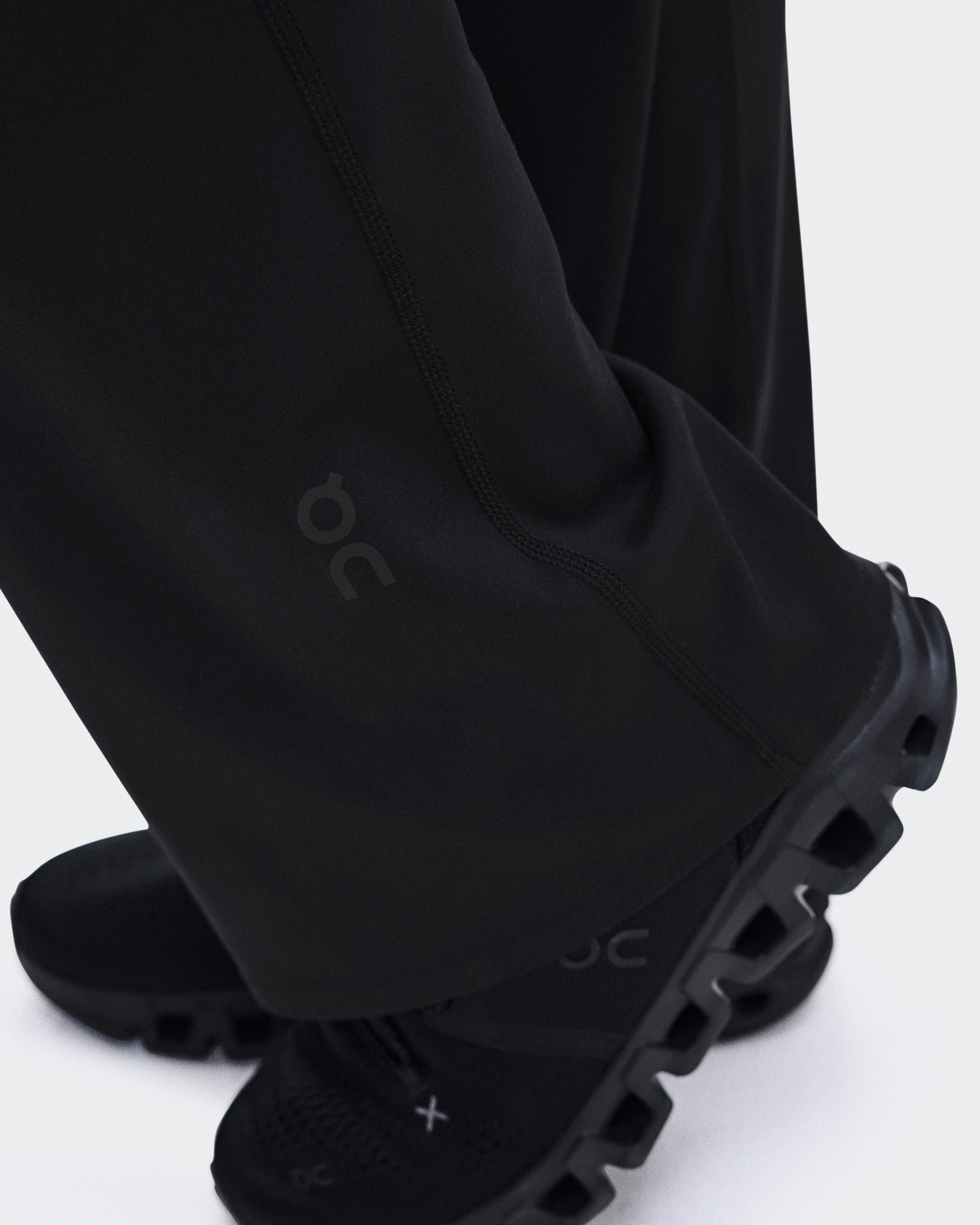 On Studio Flared Pants 32" Black Women Pants