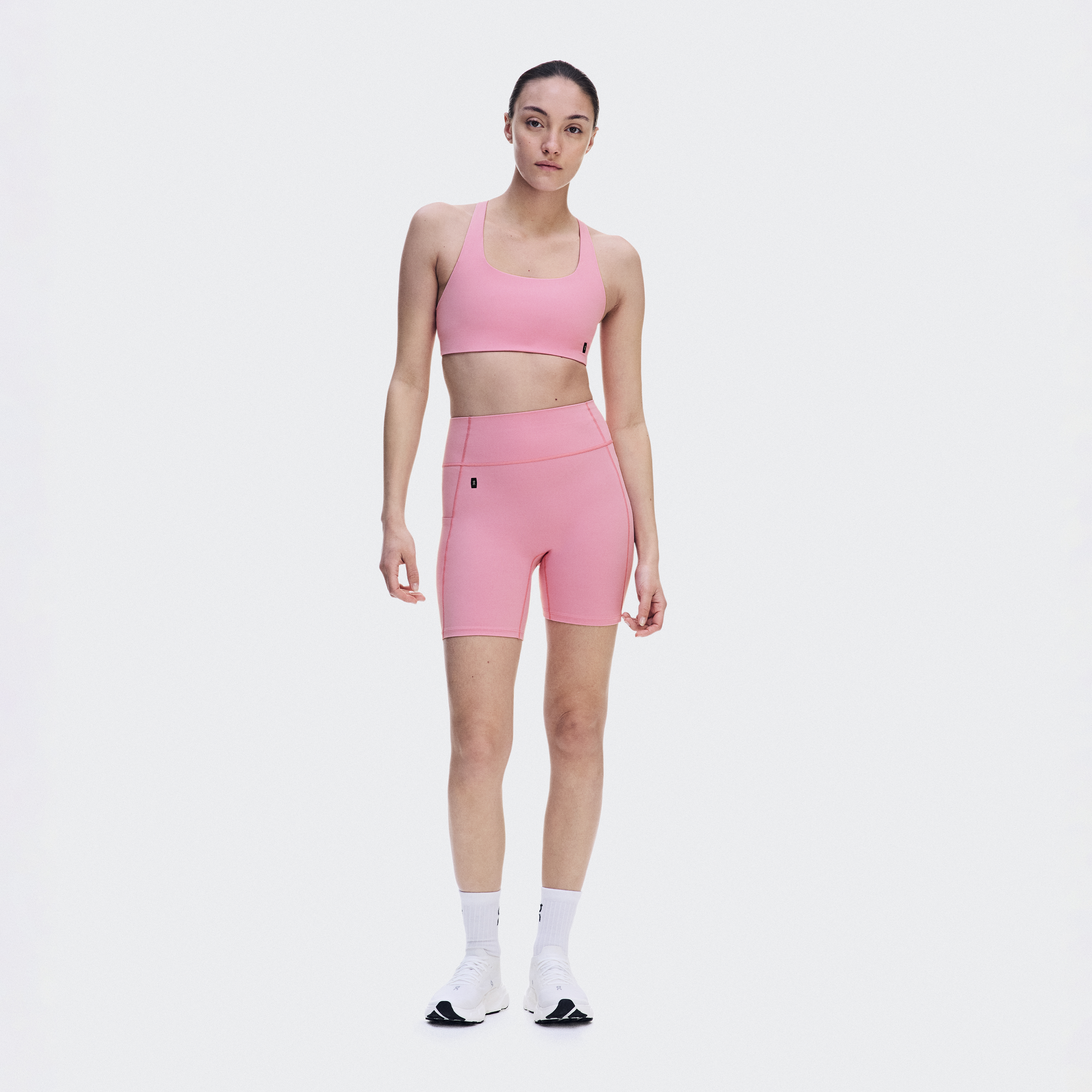 Studio Leggings Short 6" Tights in Magnolia