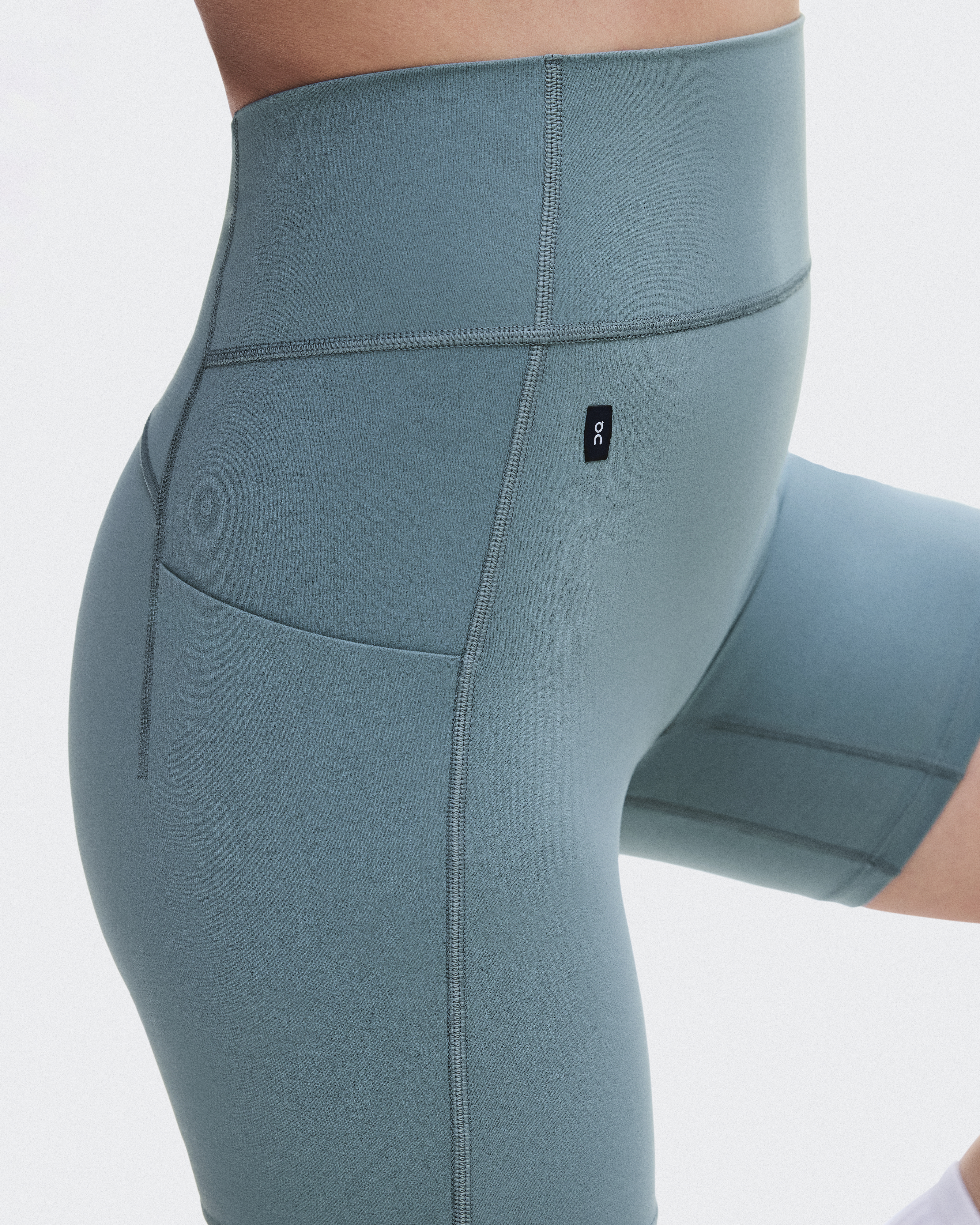 Women's Studio Leggings Short 6