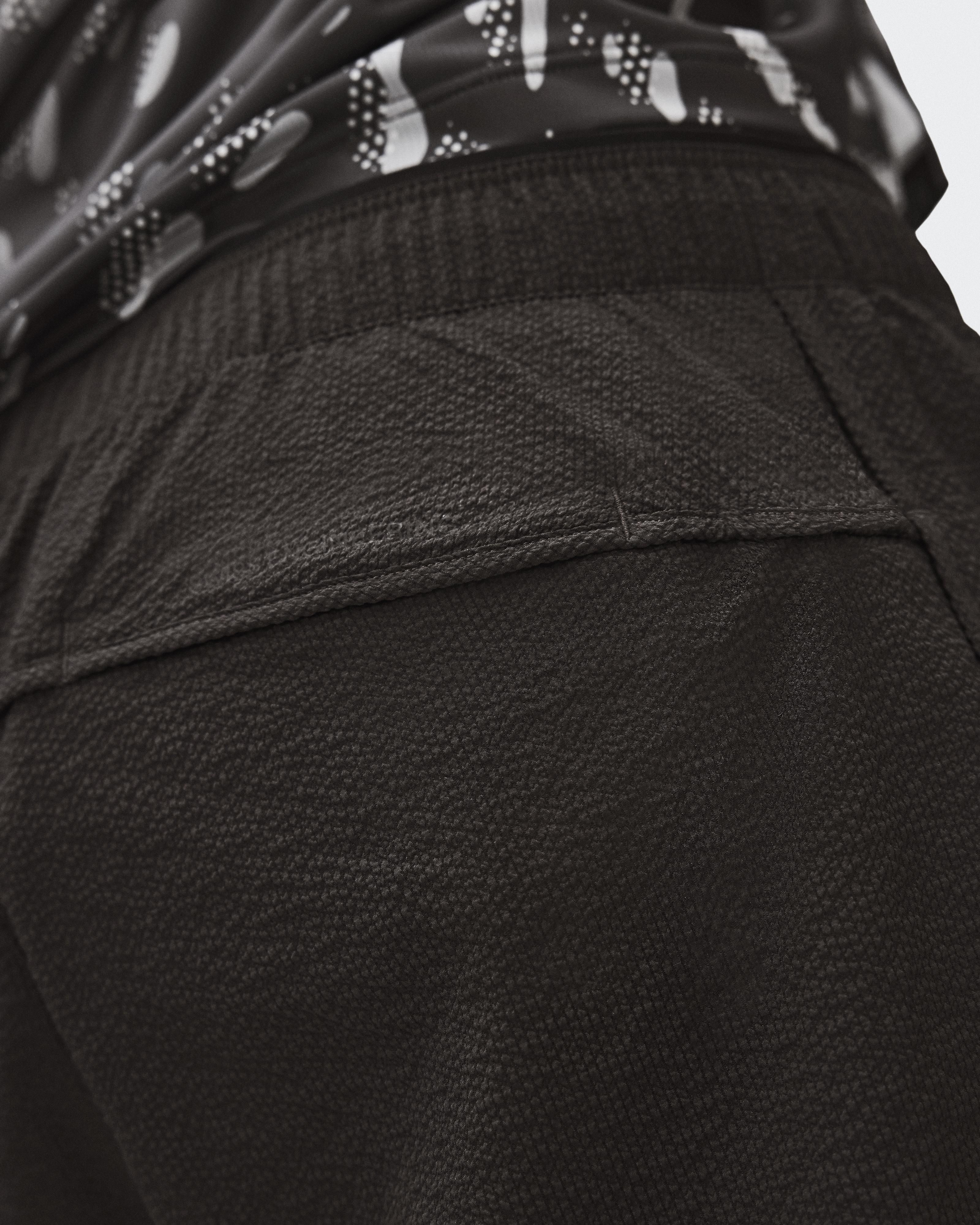 Men's Performance Volt Shorts | Espresso | On United States