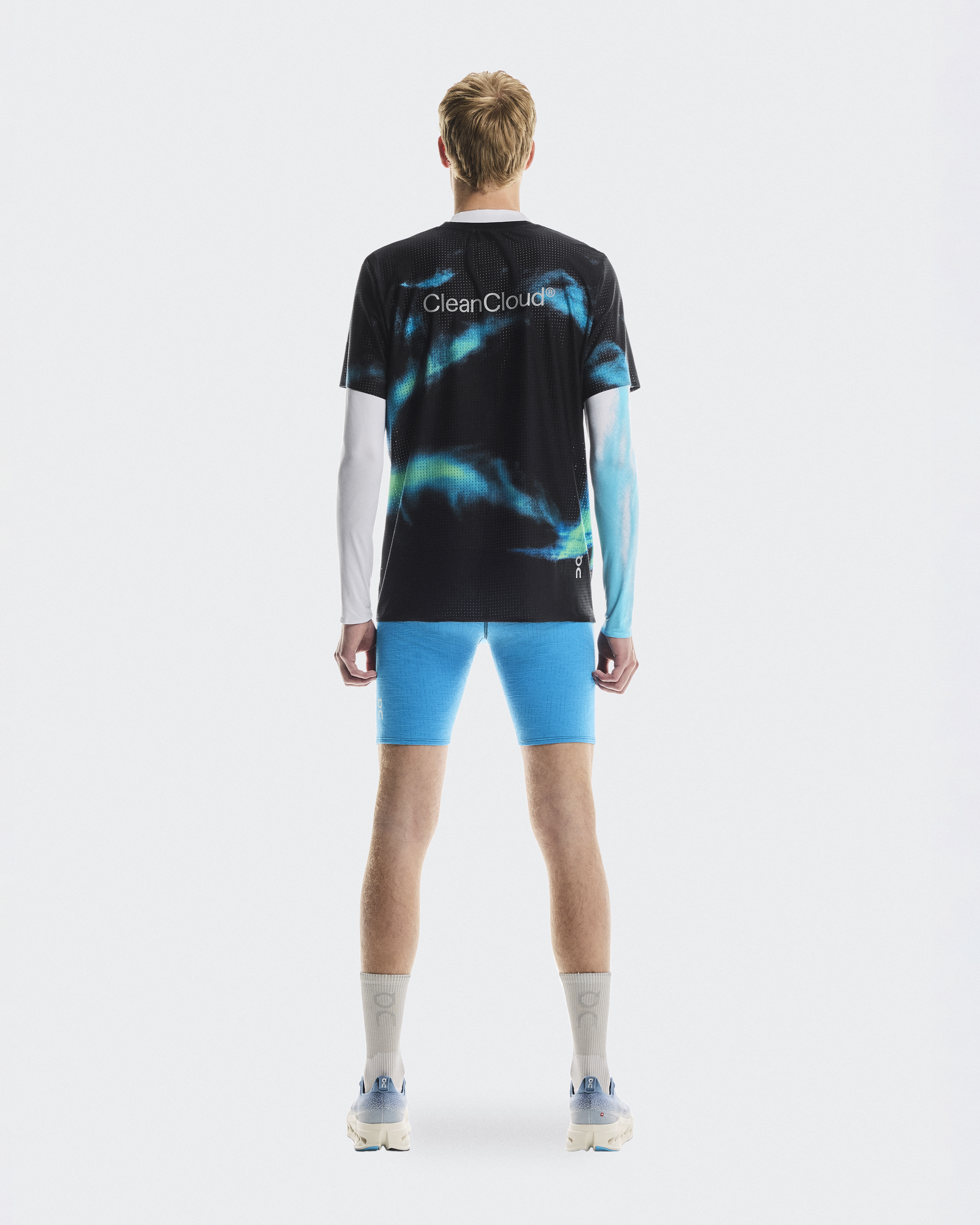 On Pace Mesh-T Sサイズ グラデーションシャツ Men's Pace Mesh-T | Red | On United States