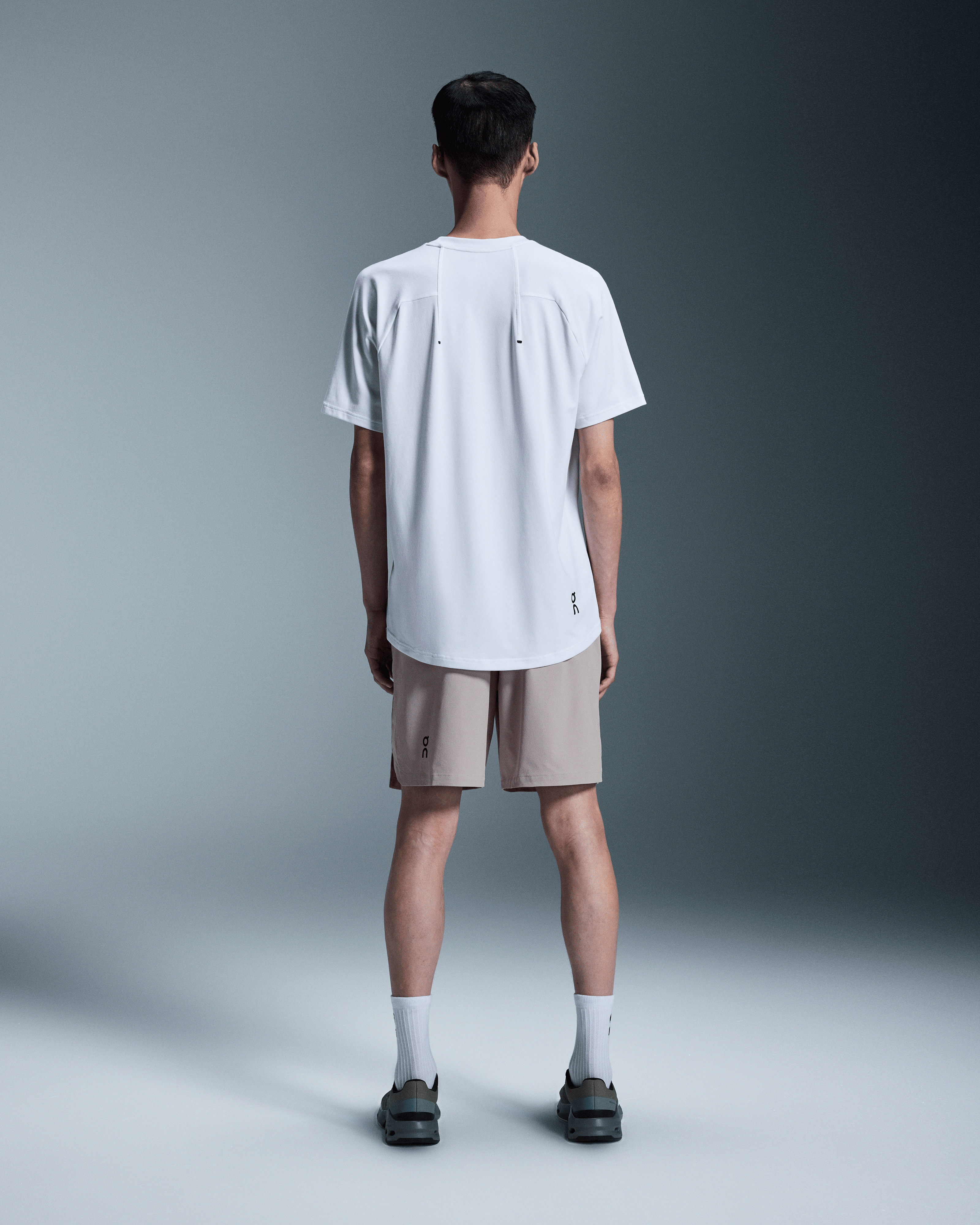 Focus-TMen / White | White / L