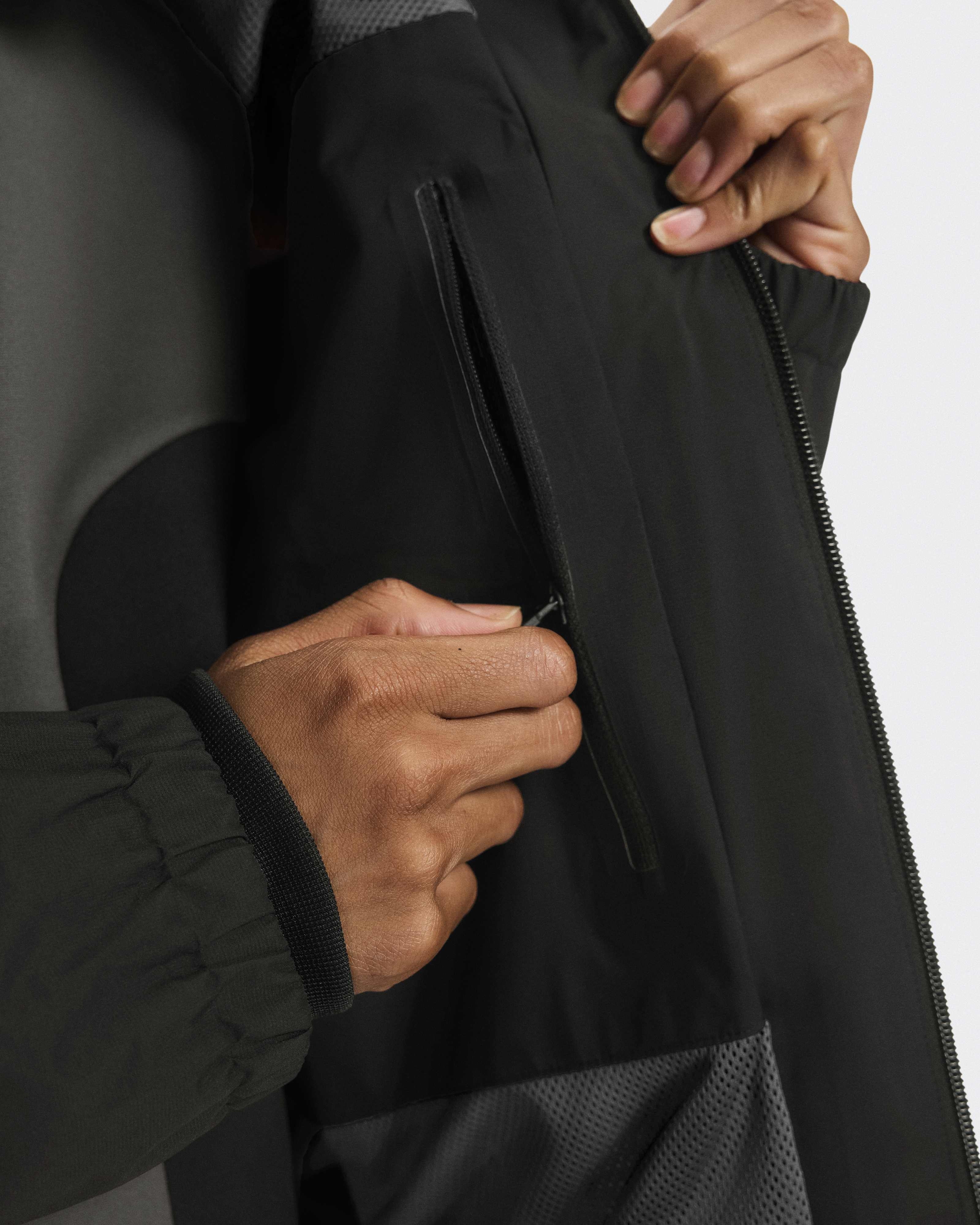 Waterproof Jacket IKON | Black | On United States