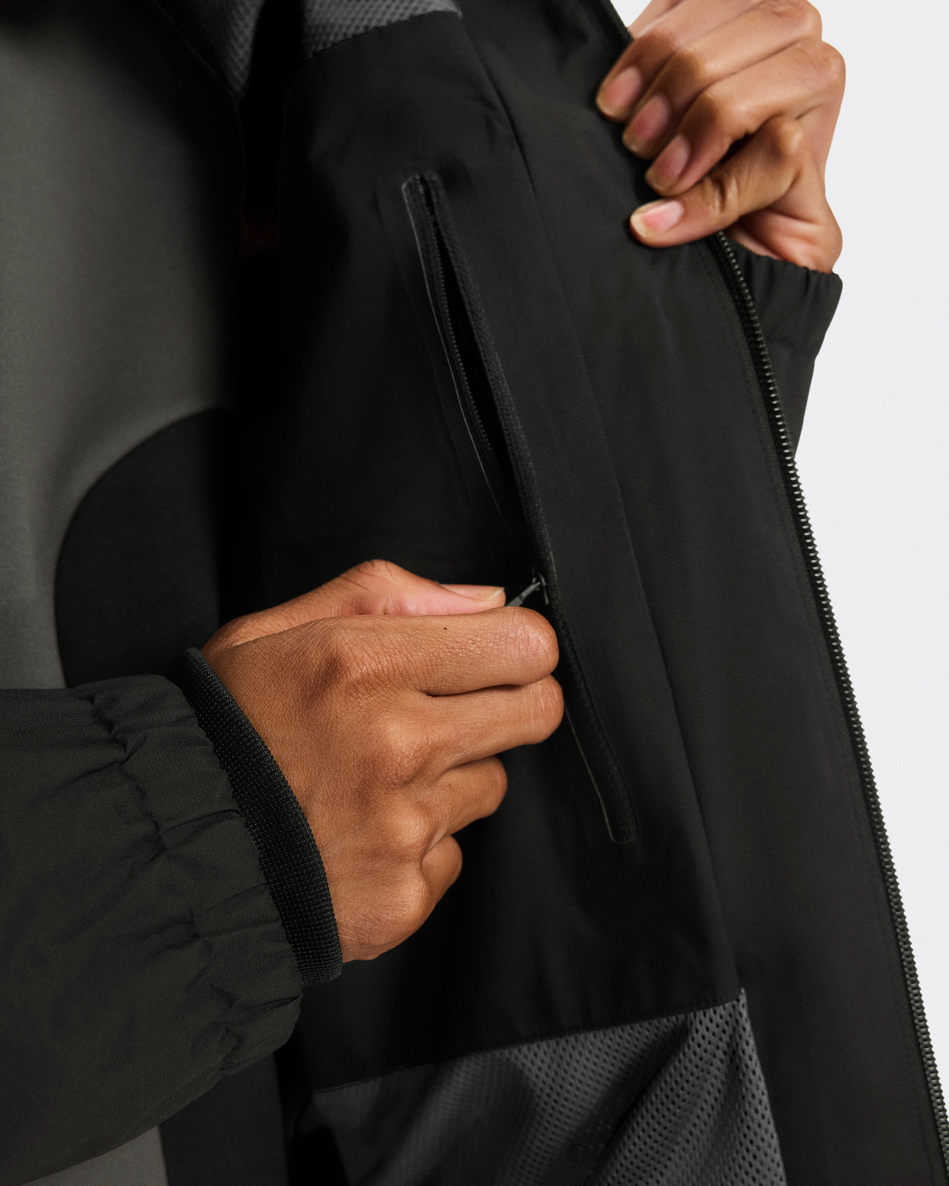 On Waterproof Jacket IKON Black Unisex Jackets