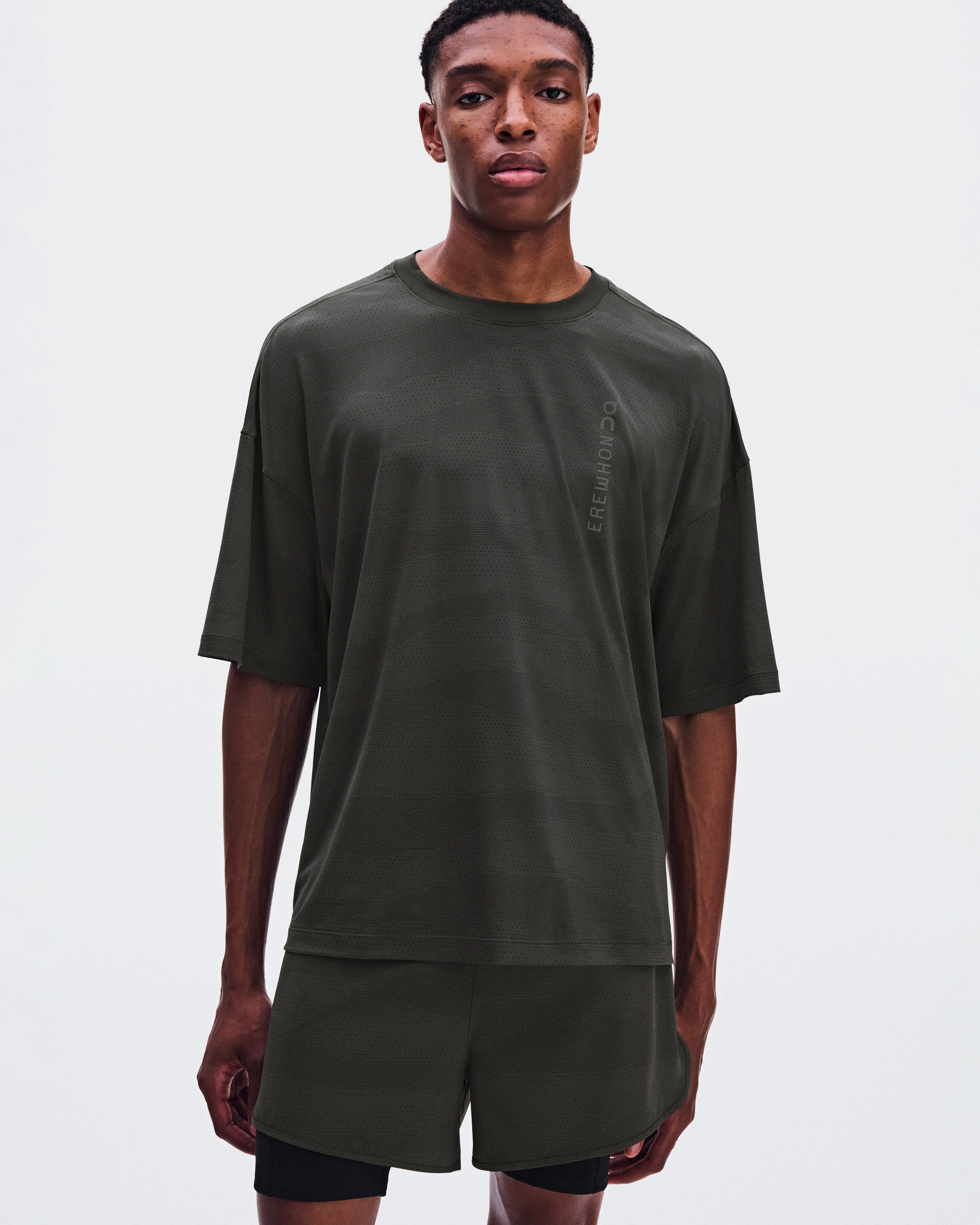 On 2-in-1 Shorts Erewhon Espresso & Black Men Shorts
