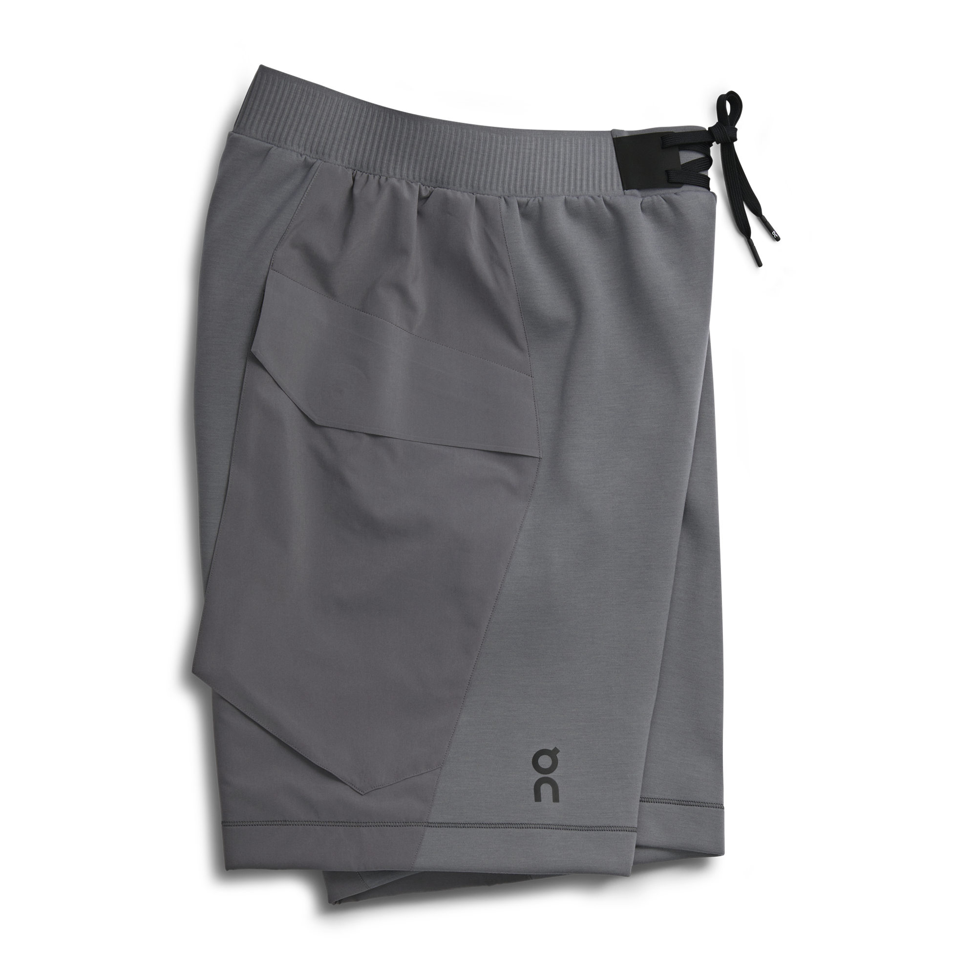 Essential 2-in-1 Running Short Men  Dynatech outer short and Dynaflex  Power inner short Additional pocket on the right side of the inner short  Elastic waistband with cord Reflective accents for extra