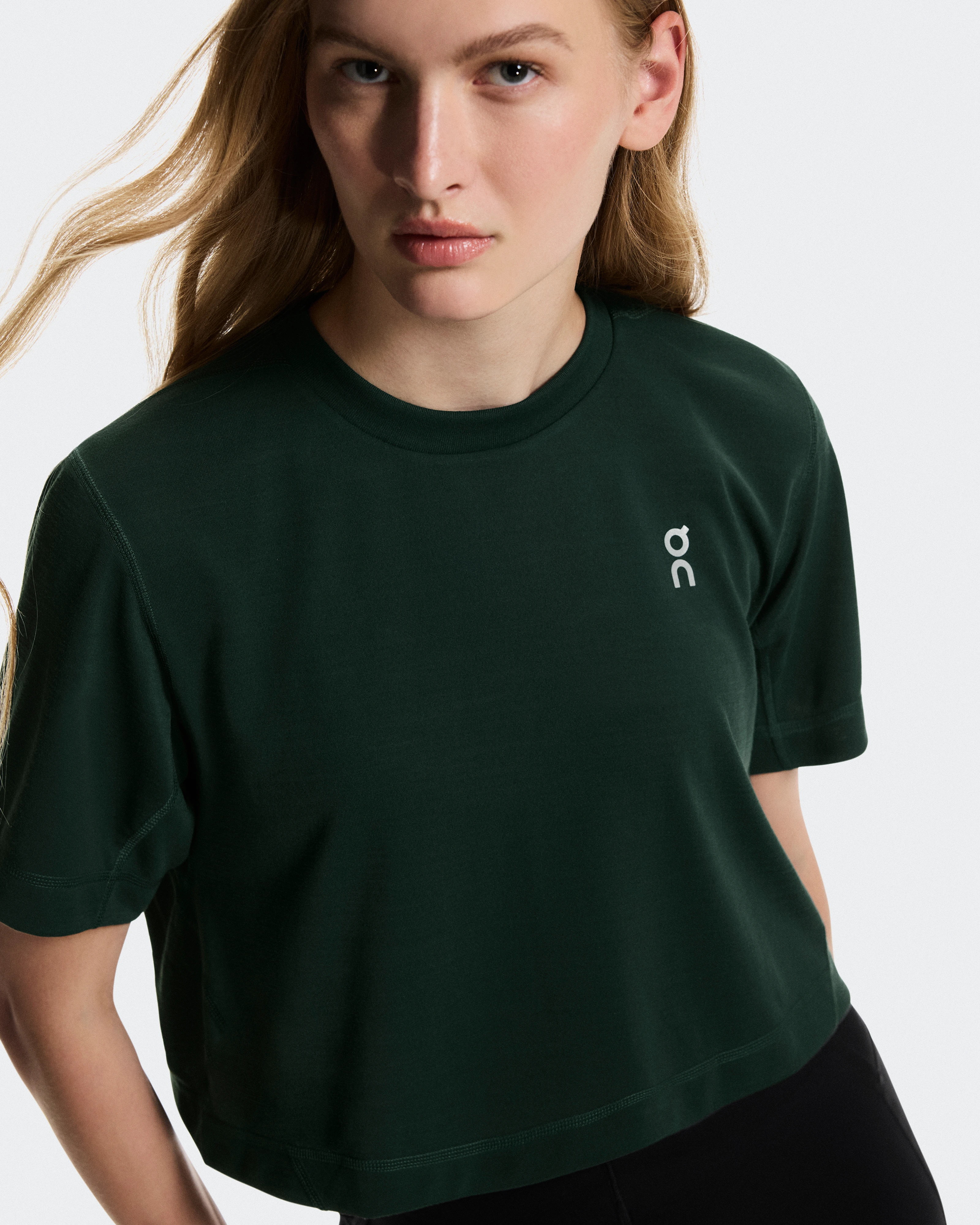 On Train-T Crop Obsidian Women Tops and t-shirts